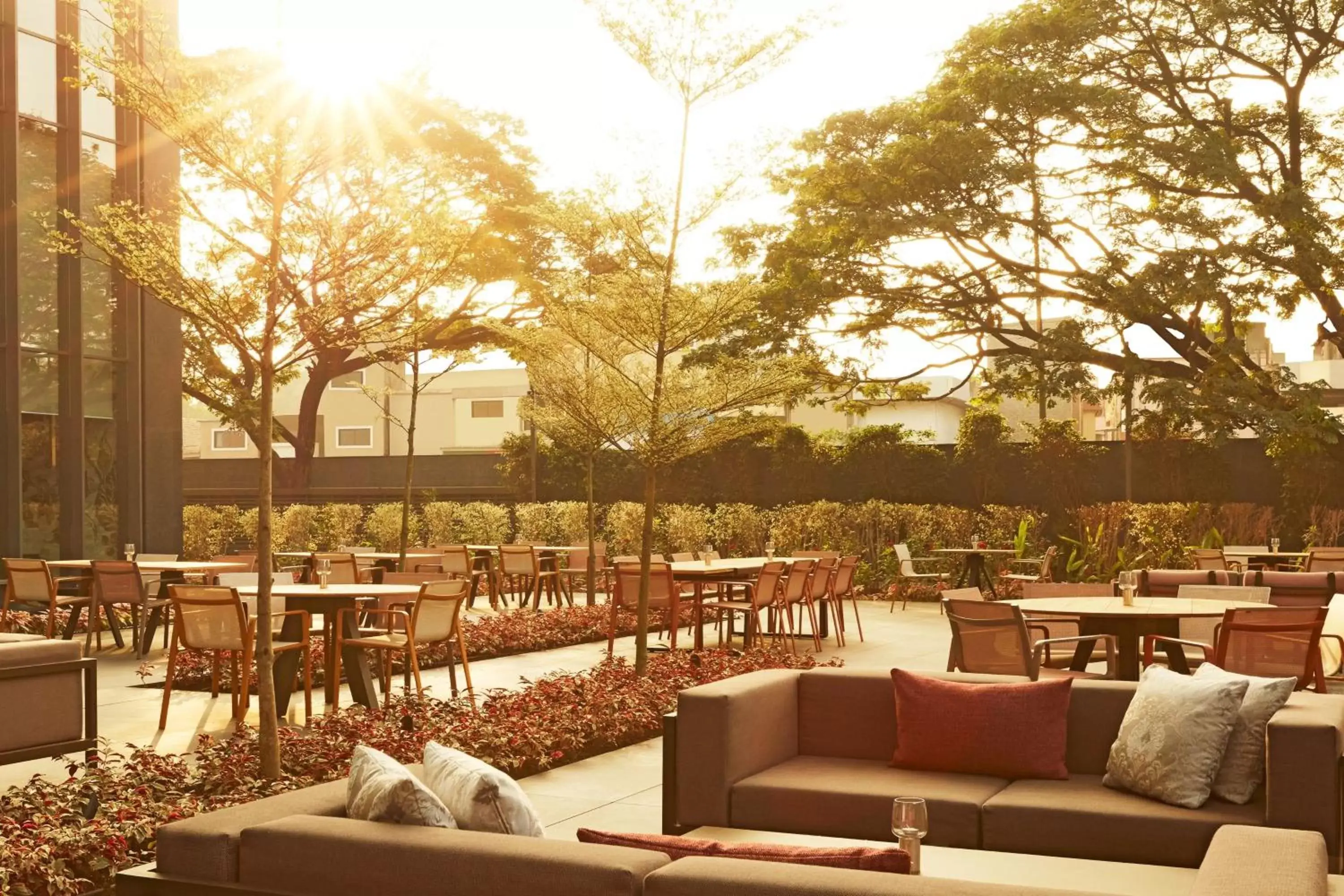 Restaurant/Places to Eat in The Ritz-Carlton, Pune