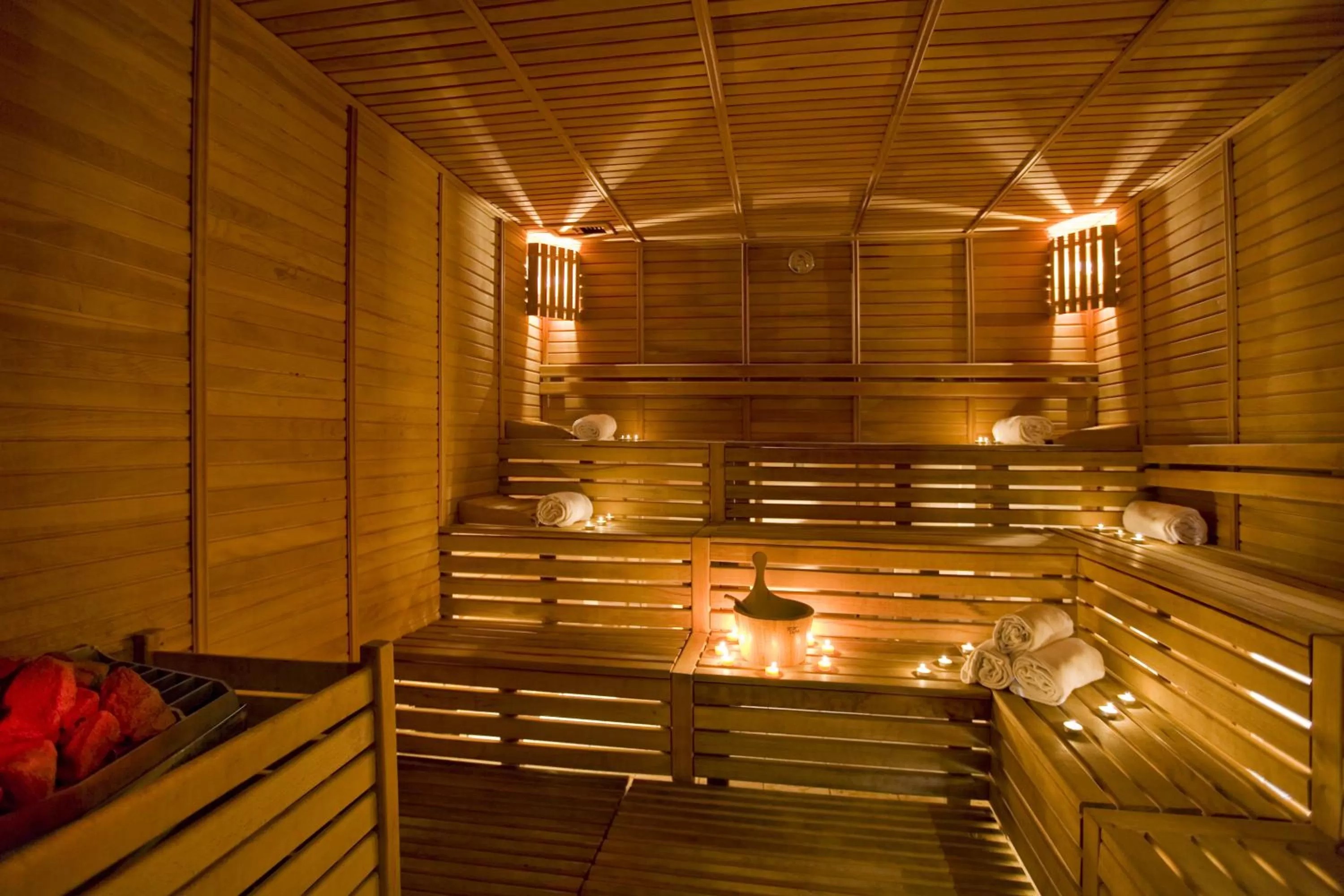Sauna in Best Western Plus Khan Hotel