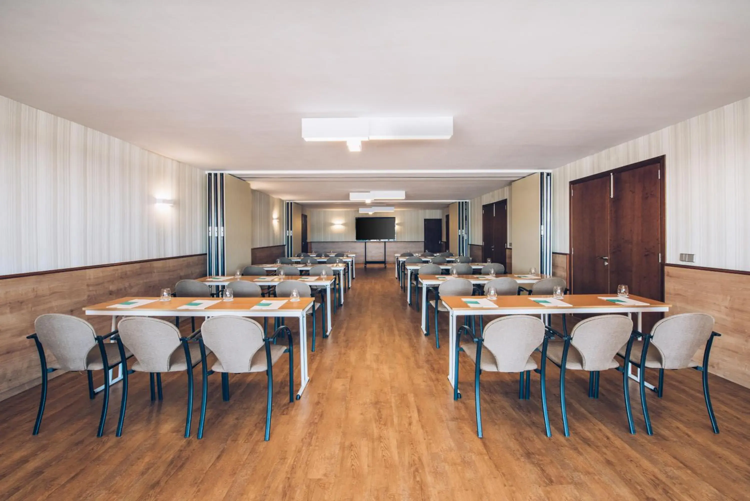 Meeting/conference room in Iberostar Jardin del Sol Suites - Adults Only