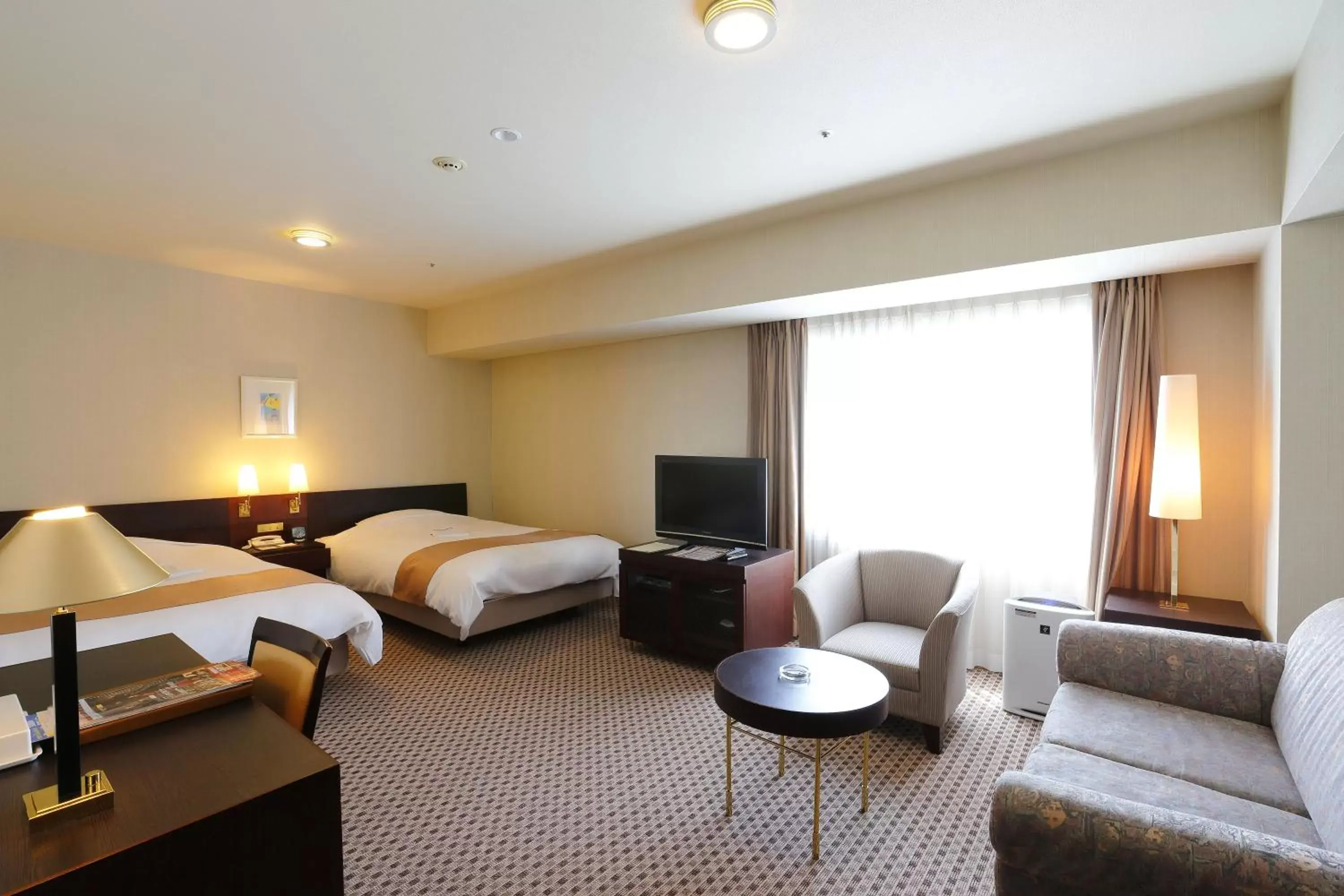 Bedroom, Seating Area in Keisei Hotel Miramare