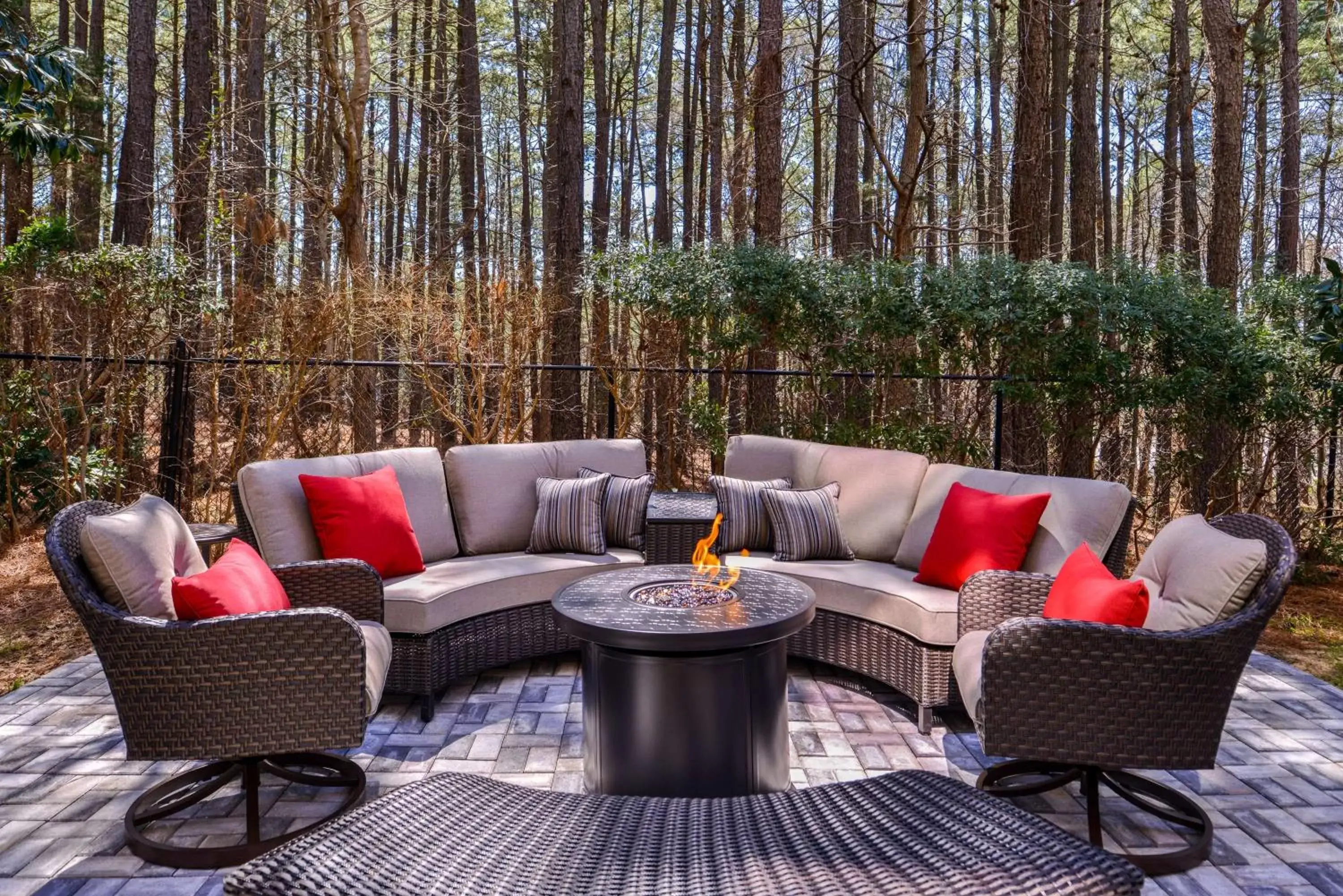 Patio in Country Inn & Suites by Radisson, Raleigh-Durham Airport, NC