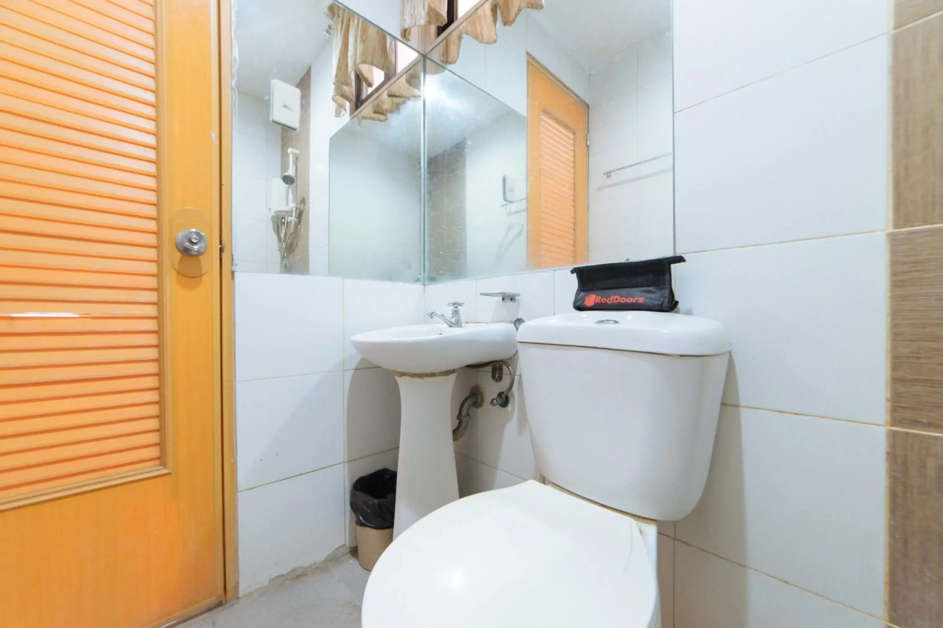 Bathroom in RedDoorz Plus near Dadiangas Heights