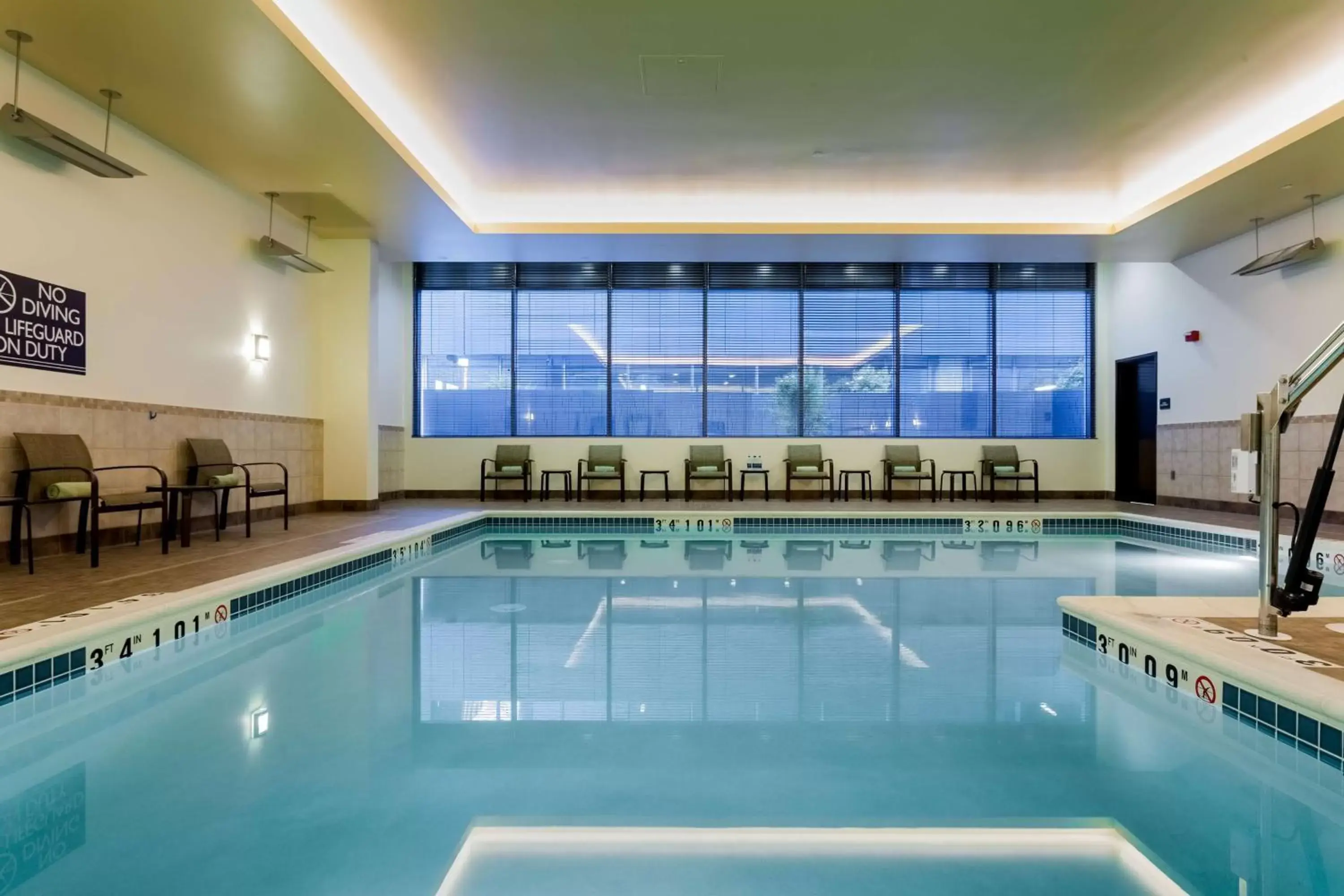 Pool view, Swimming Pool in Hilton Garden Inn Seattle Downtown