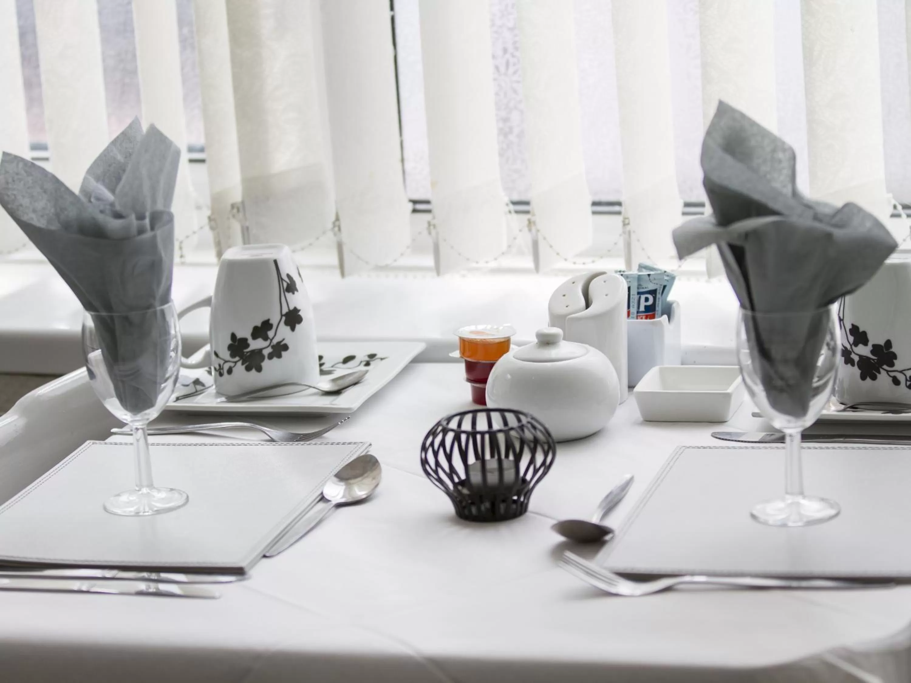 Dining area in The Marsden Hotel