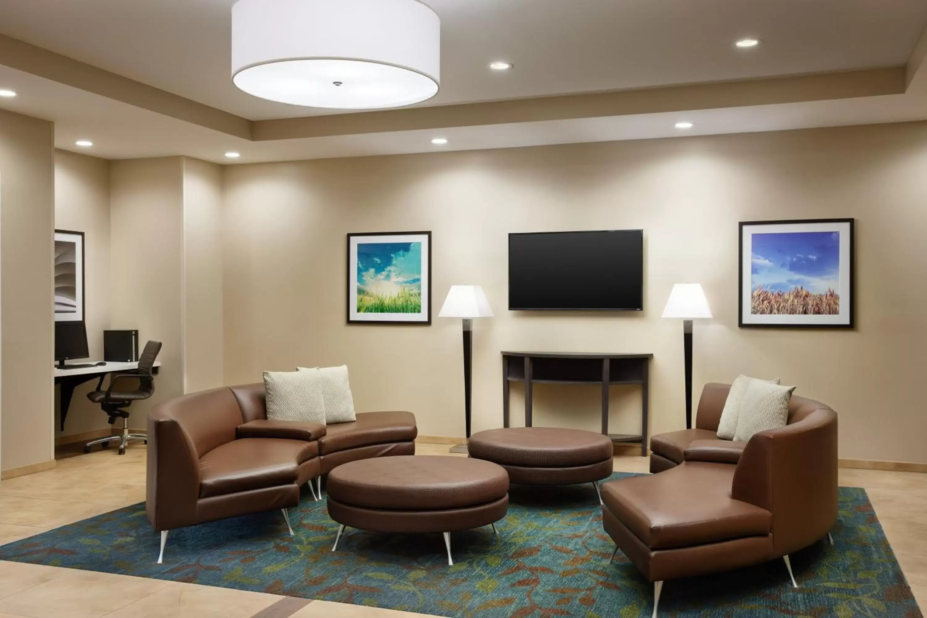 Lobby or reception, Seating Area in Candlewood Suites Valdosta Mall, an IHG Hotel