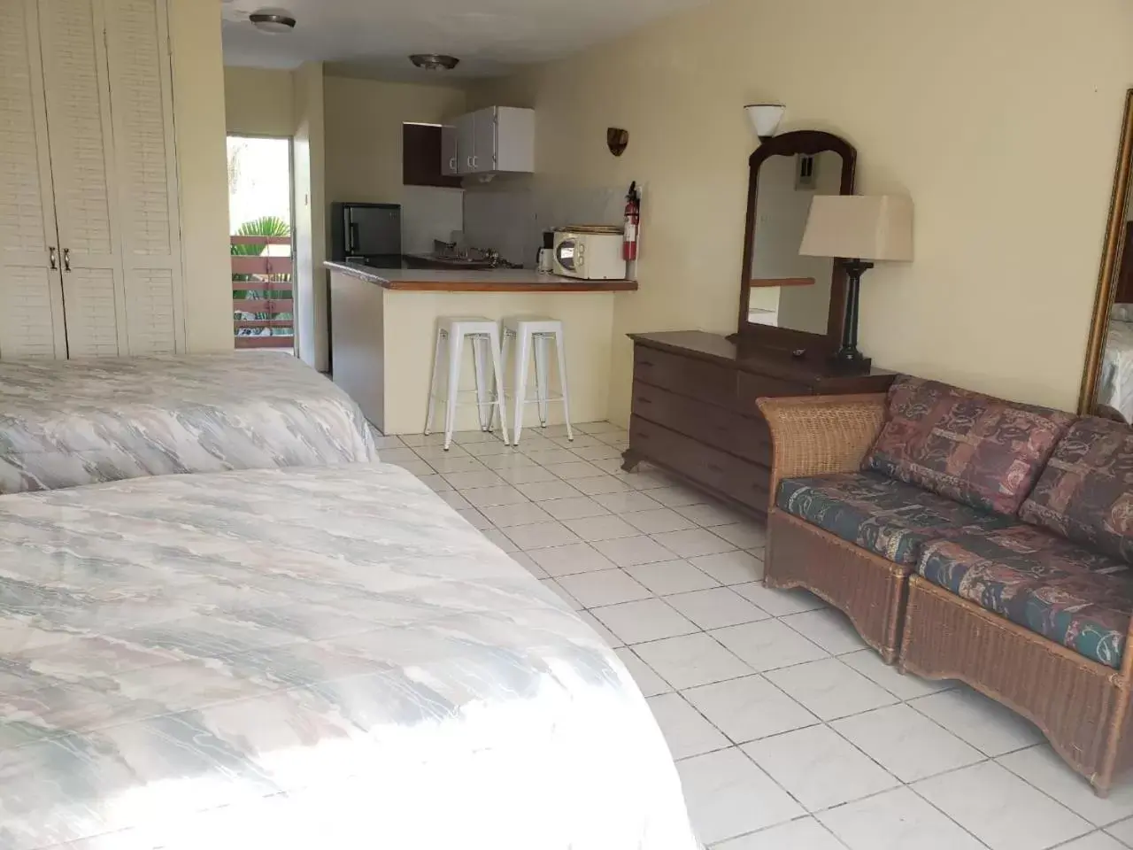 Photo of the whole room, Kitchen/Kitchenette in Negril Beach Club Condos