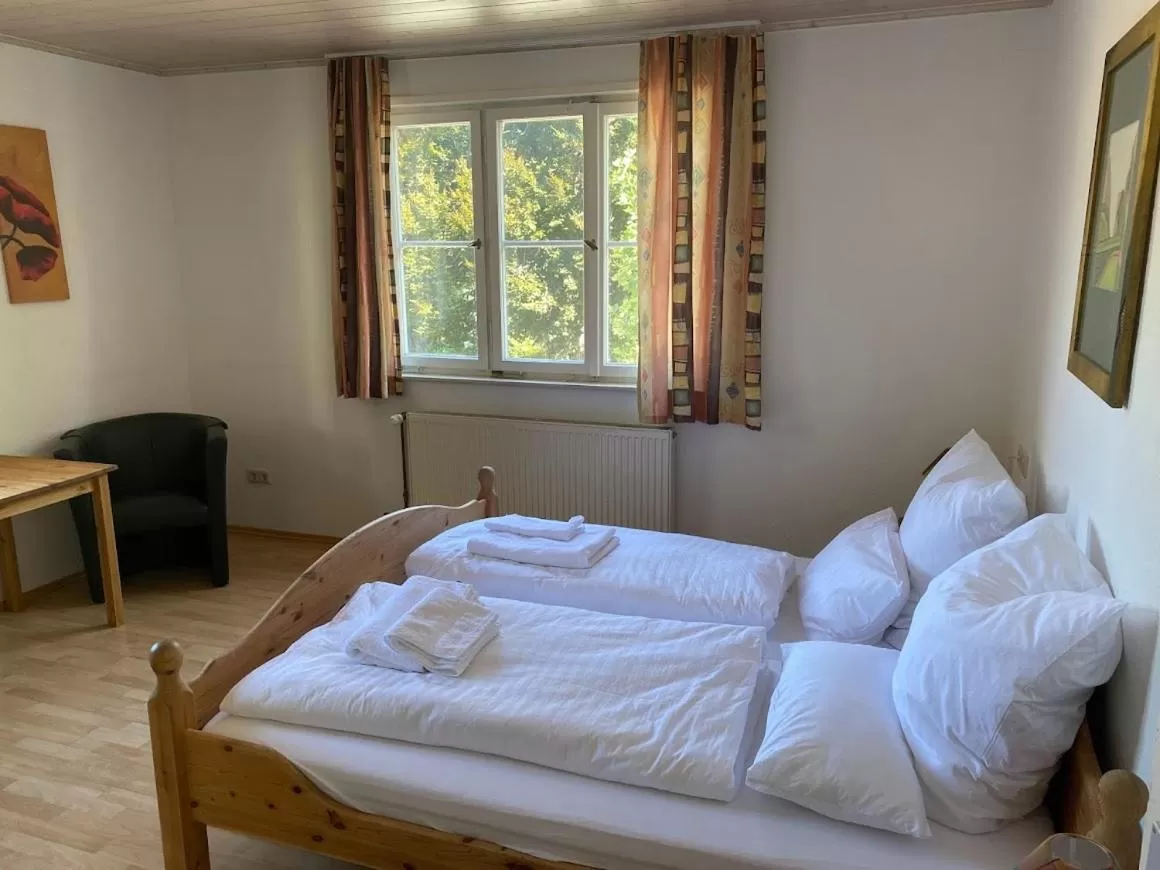 Bed in Gasthaus Lamm