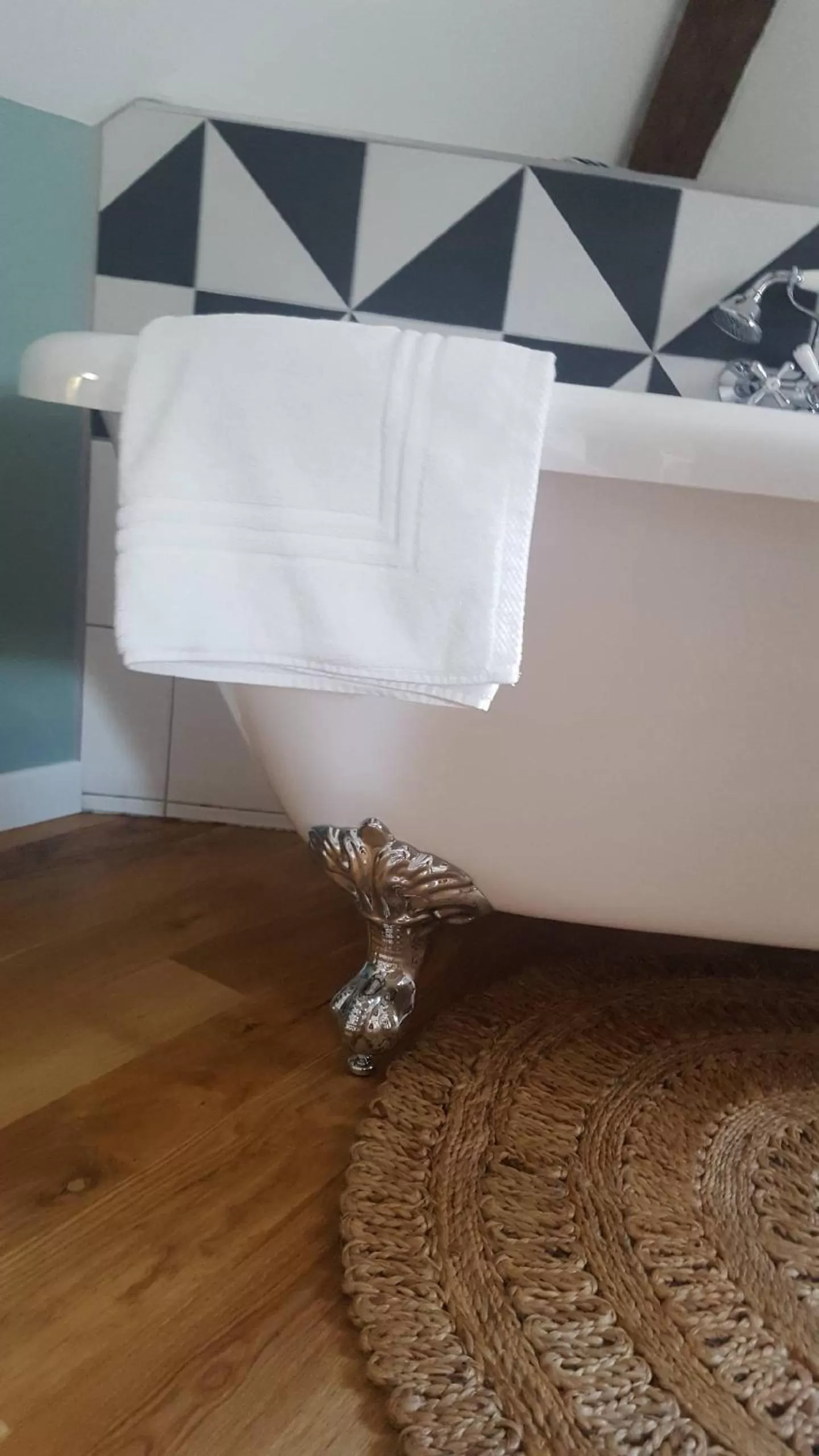 Bed in Au Jeu de Paume