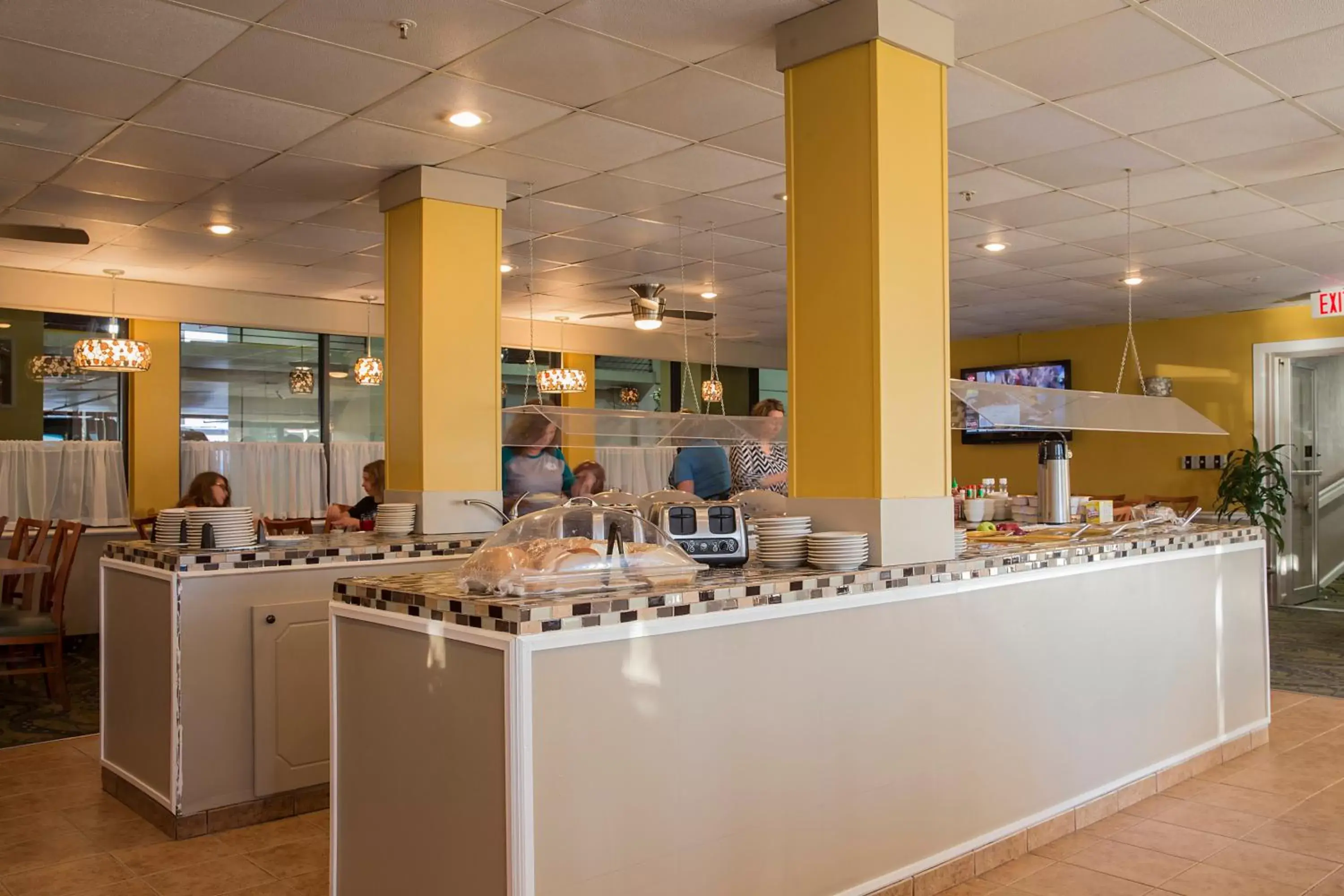 Restaurant/places to eat in Grande Shores Restaurant/places to eat in Grande Shores