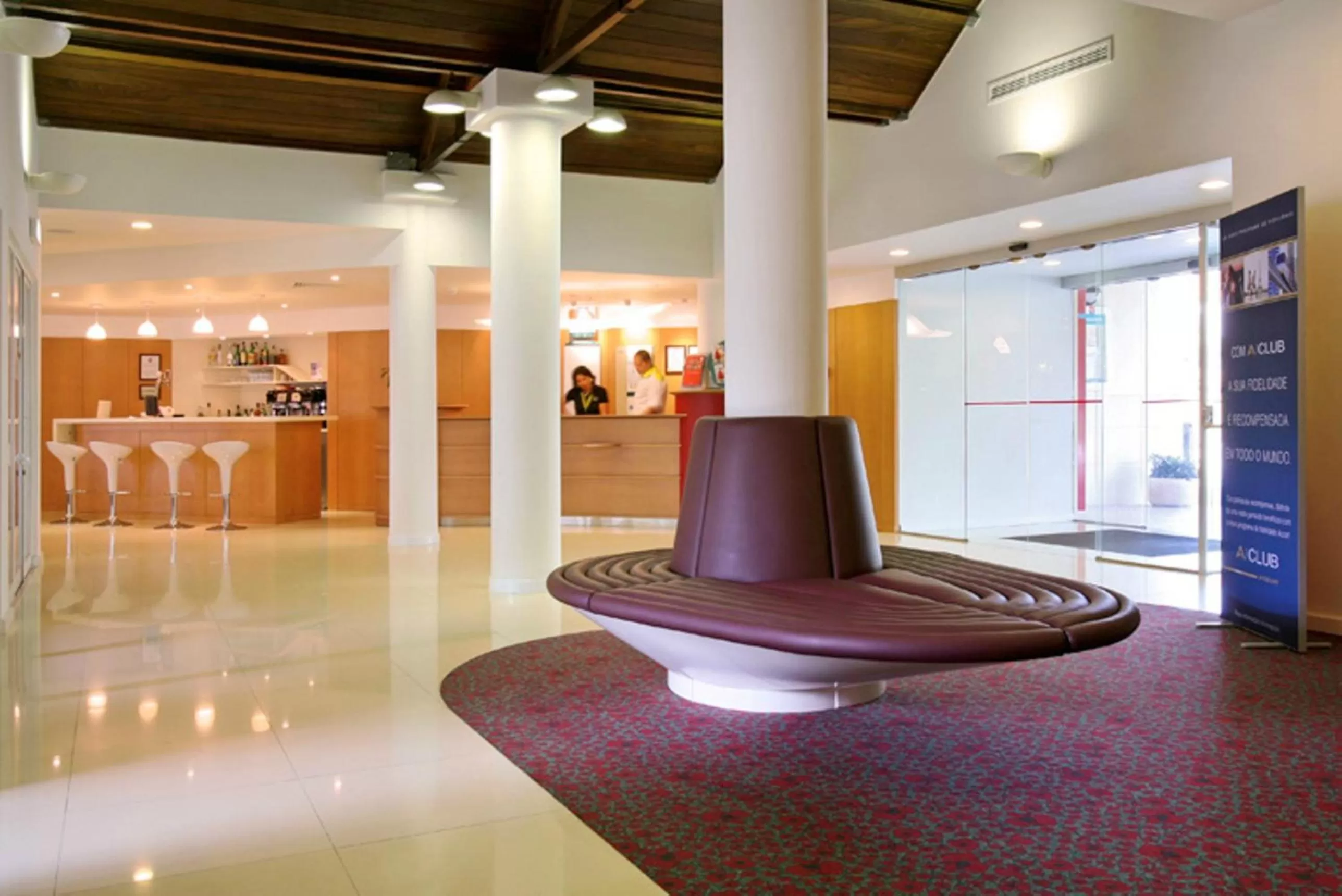 Lobby or reception in Hotel ibis Setubal