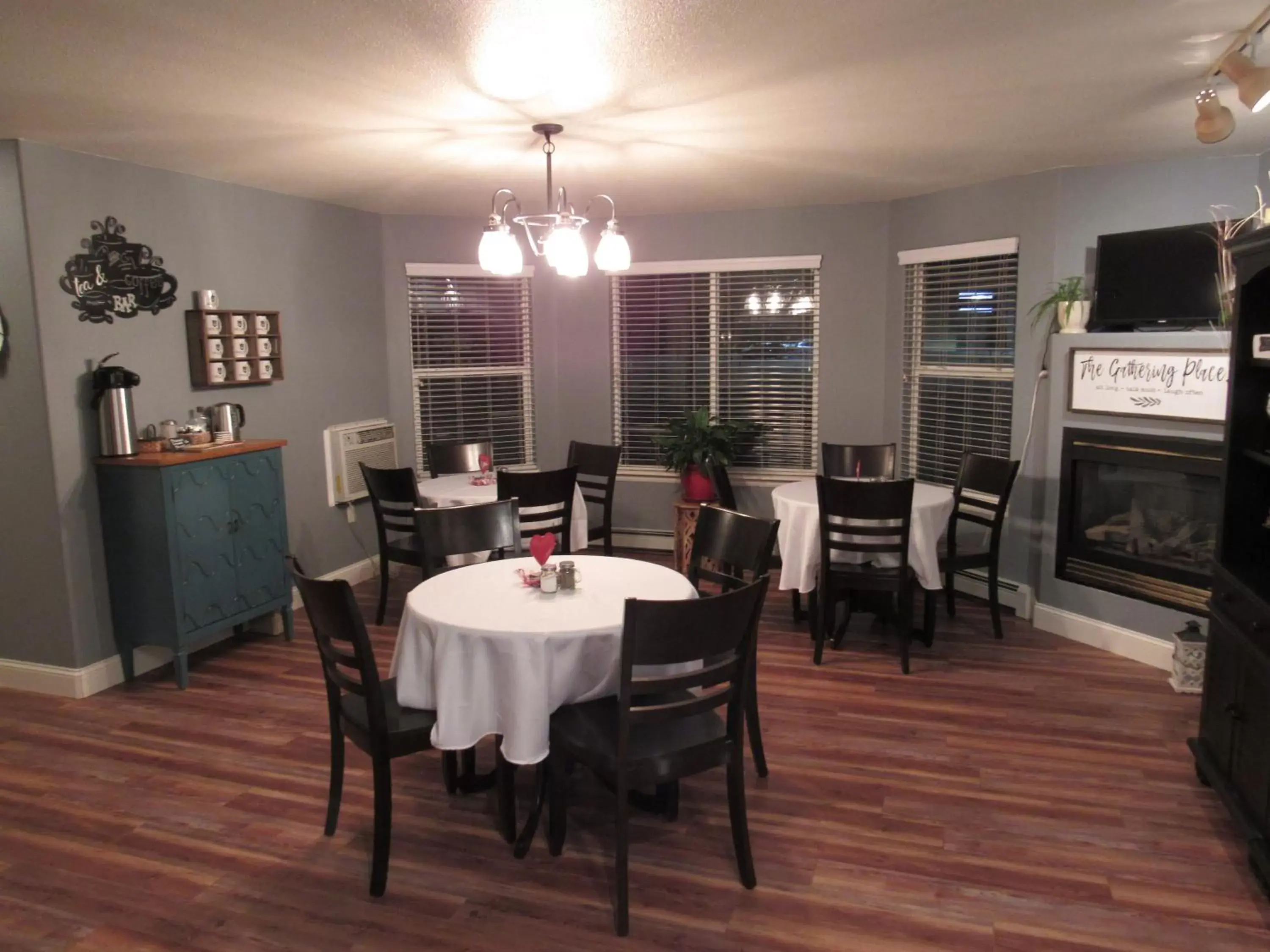 Dining area, Restaurant/Places to Eat in Castle Creek Manor