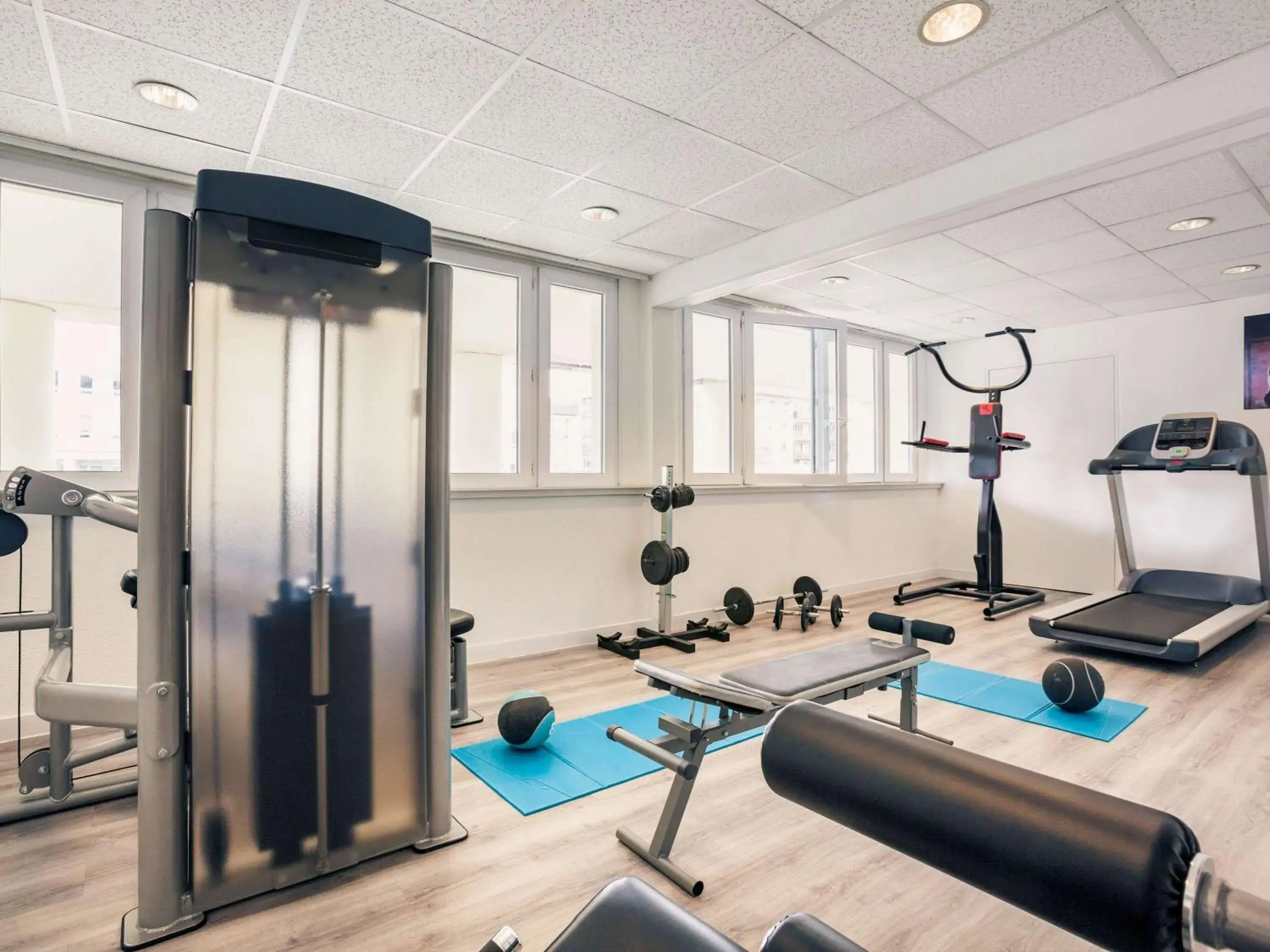 Fitness centre/facilities, Fitness Center/Facilities in Hôtel Mercure Marne-la-Vallée Bussy St Georges