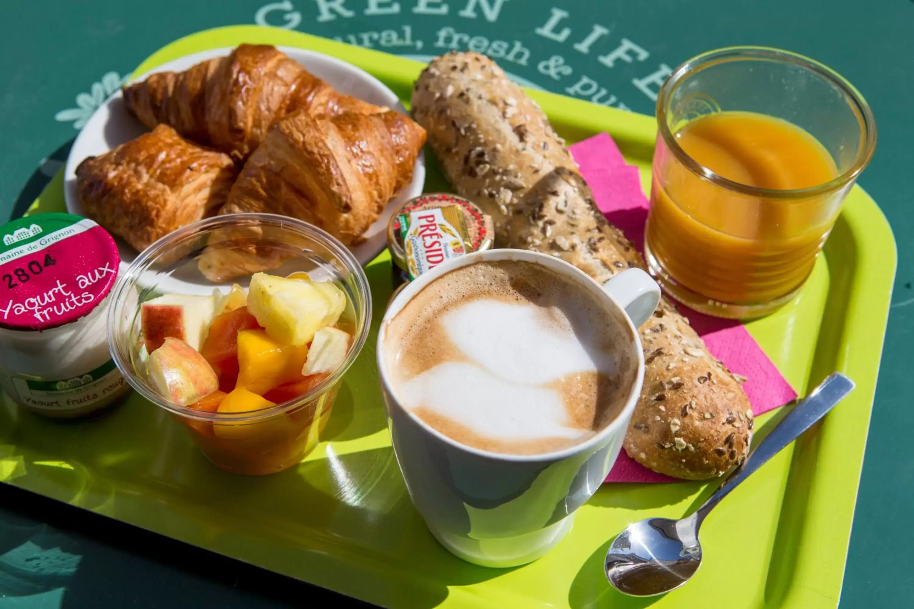 Continental breakfast in HOTEL DE PARIS MONTPARNASSE