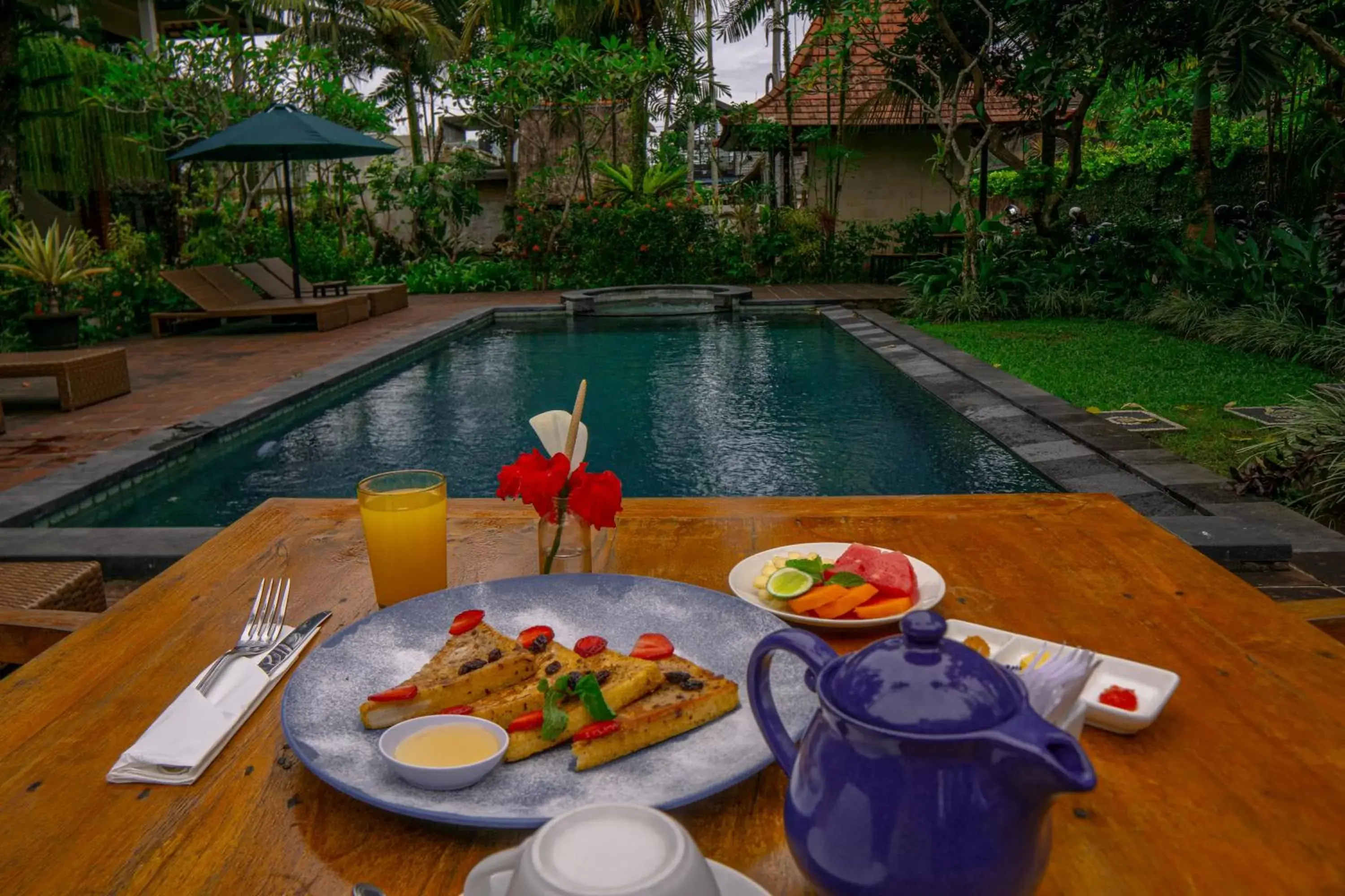 Food and drinks in Artini Bisma Ubud Hotel