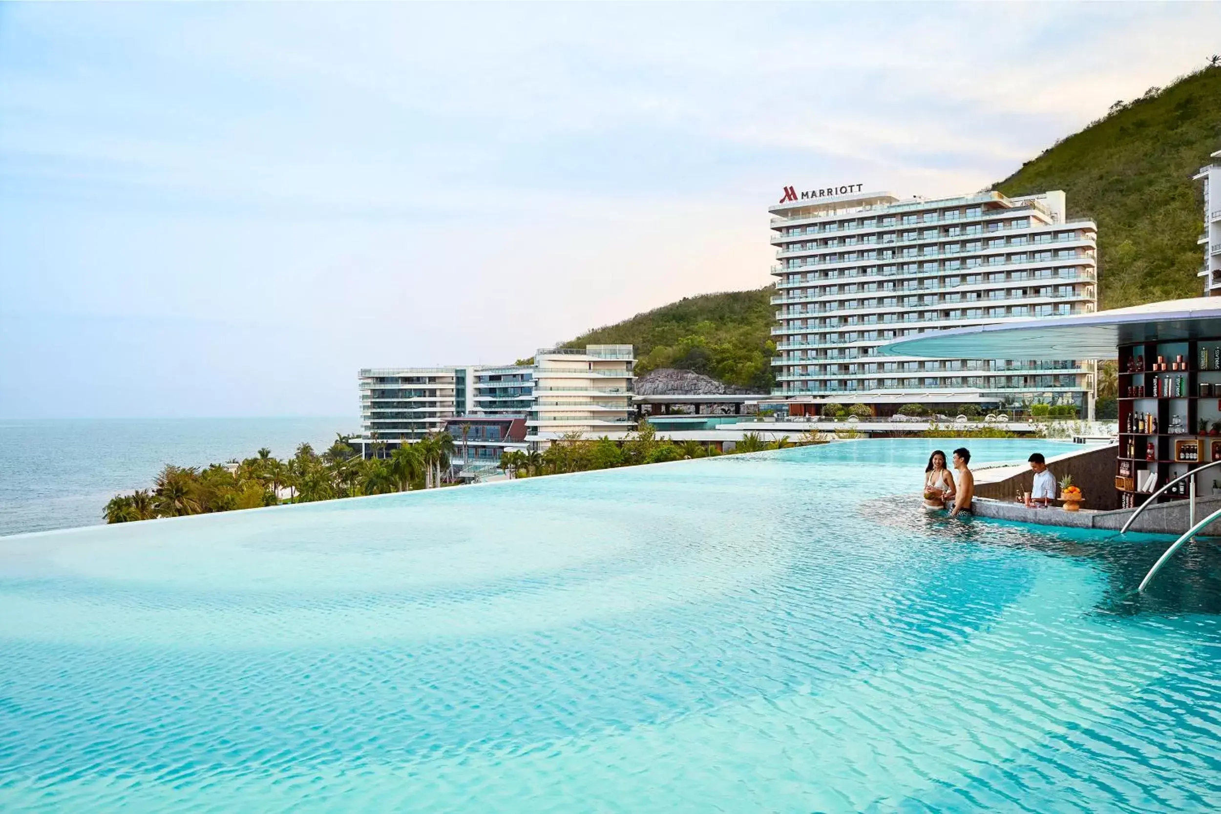 Swimming Pool in The Shanhaitian Resort Sanya, Autograph Collection