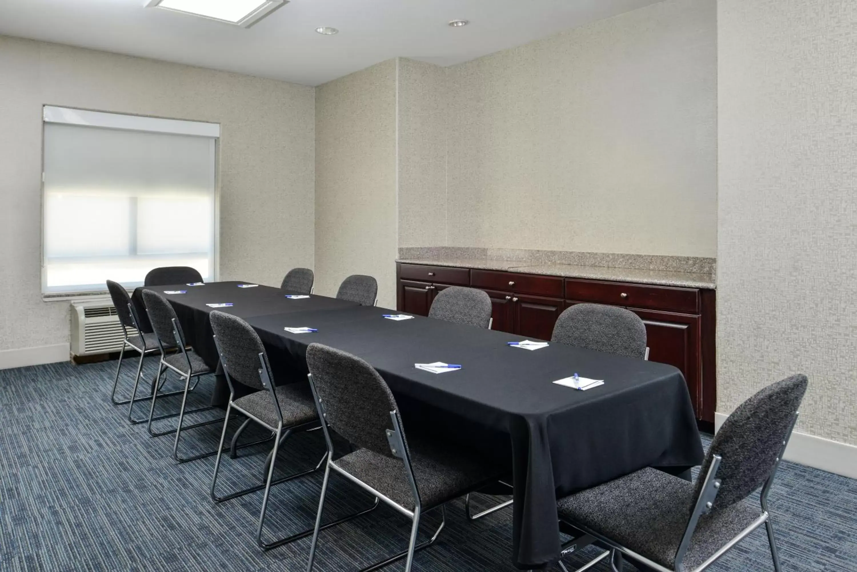 Meeting/conference room in Holiday Inn Express Hotel & Suites San Antonio NW-Medical Area, an IHG Hotel