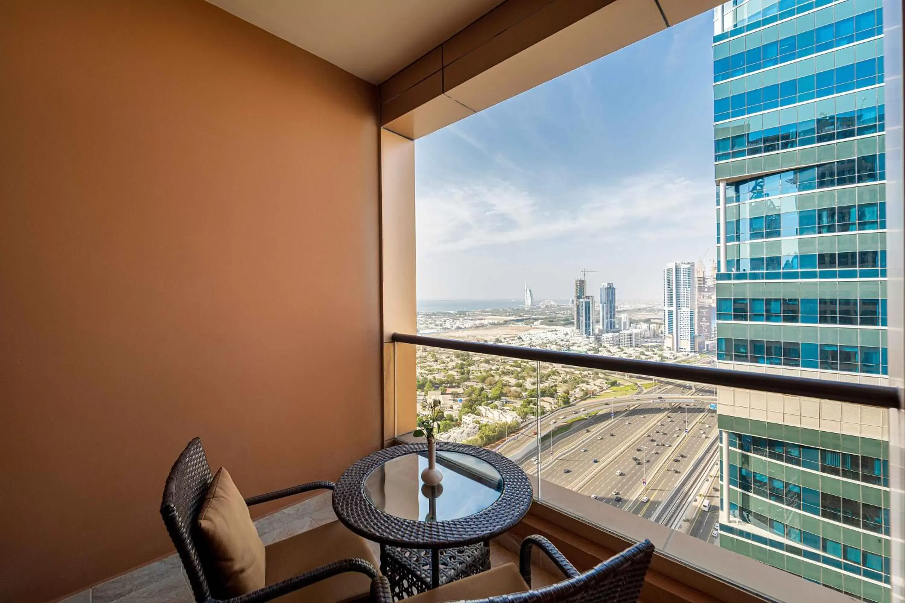 Balcony/Terrace in Mercure Dubai Barsha Heights Hotel Suites