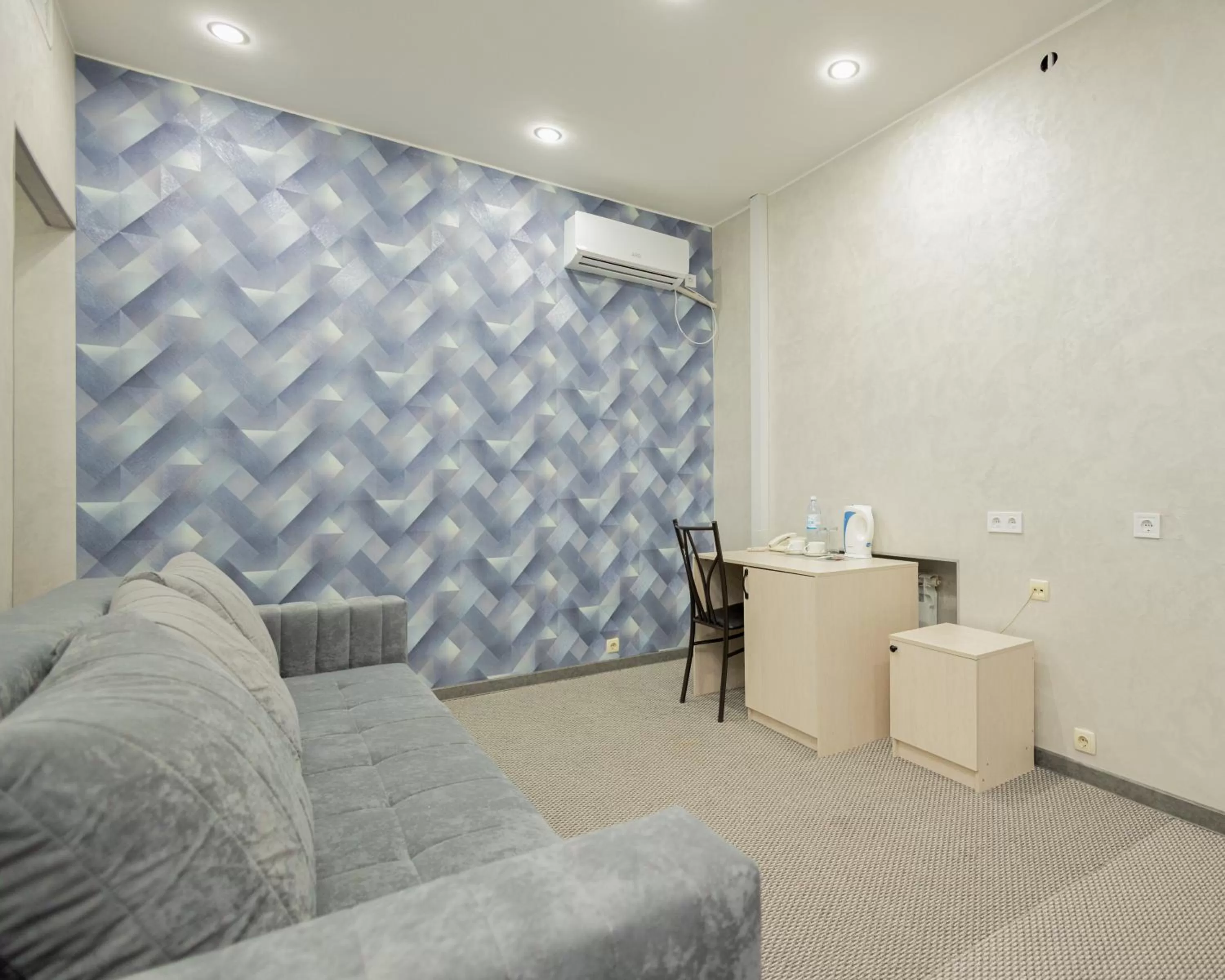 Living room in "Rush Hotel"