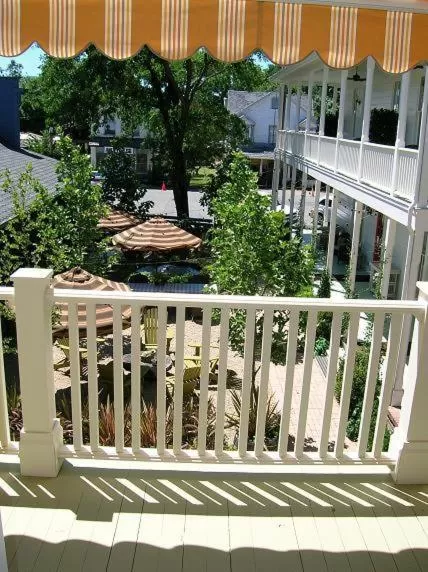 Day in Tallman Hotel