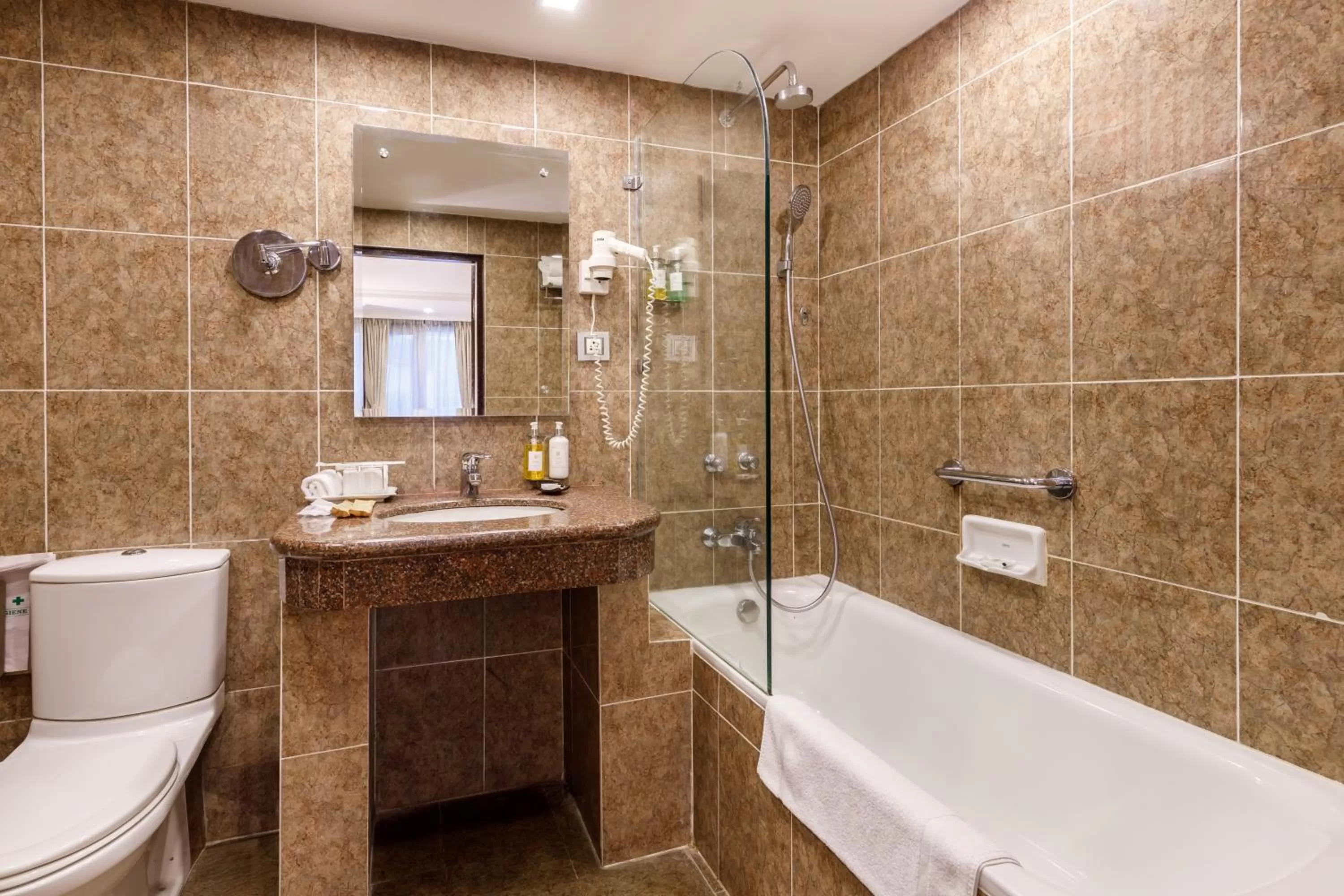 Bathroom in Hotel Shanker-Palatial Heritage Kathmandu