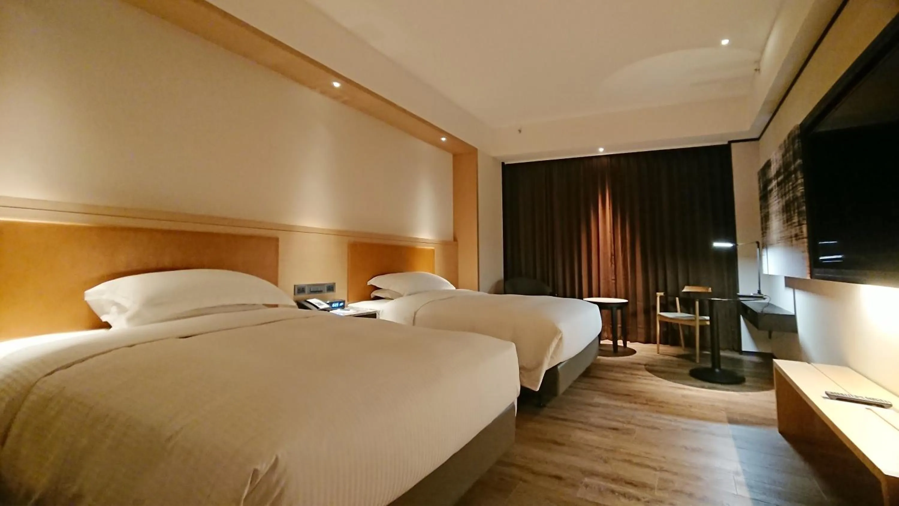 Bed in Sheraton Taoyuan Hotel