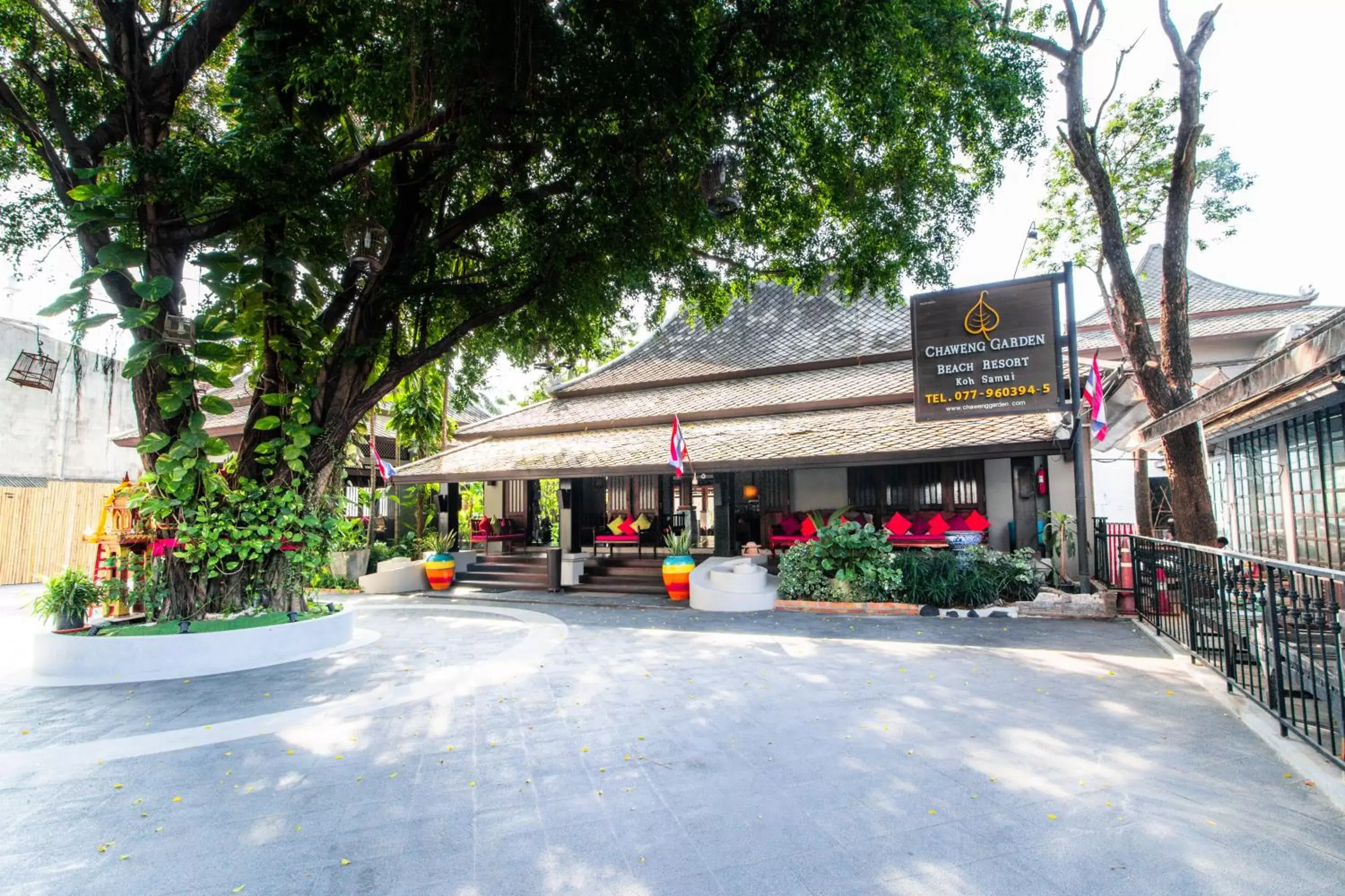 Facade/entrance in Chaweng Garden Beach Resort - SHA Plus Facade/entrance in Chaweng Garden Beach Resort - SHA Plus