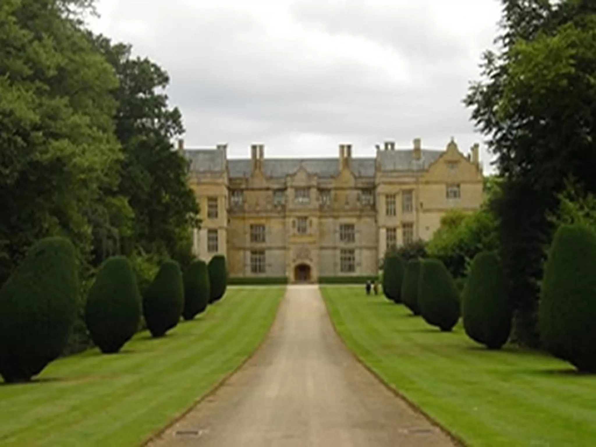 Nearby landmark in Smiths Hotel