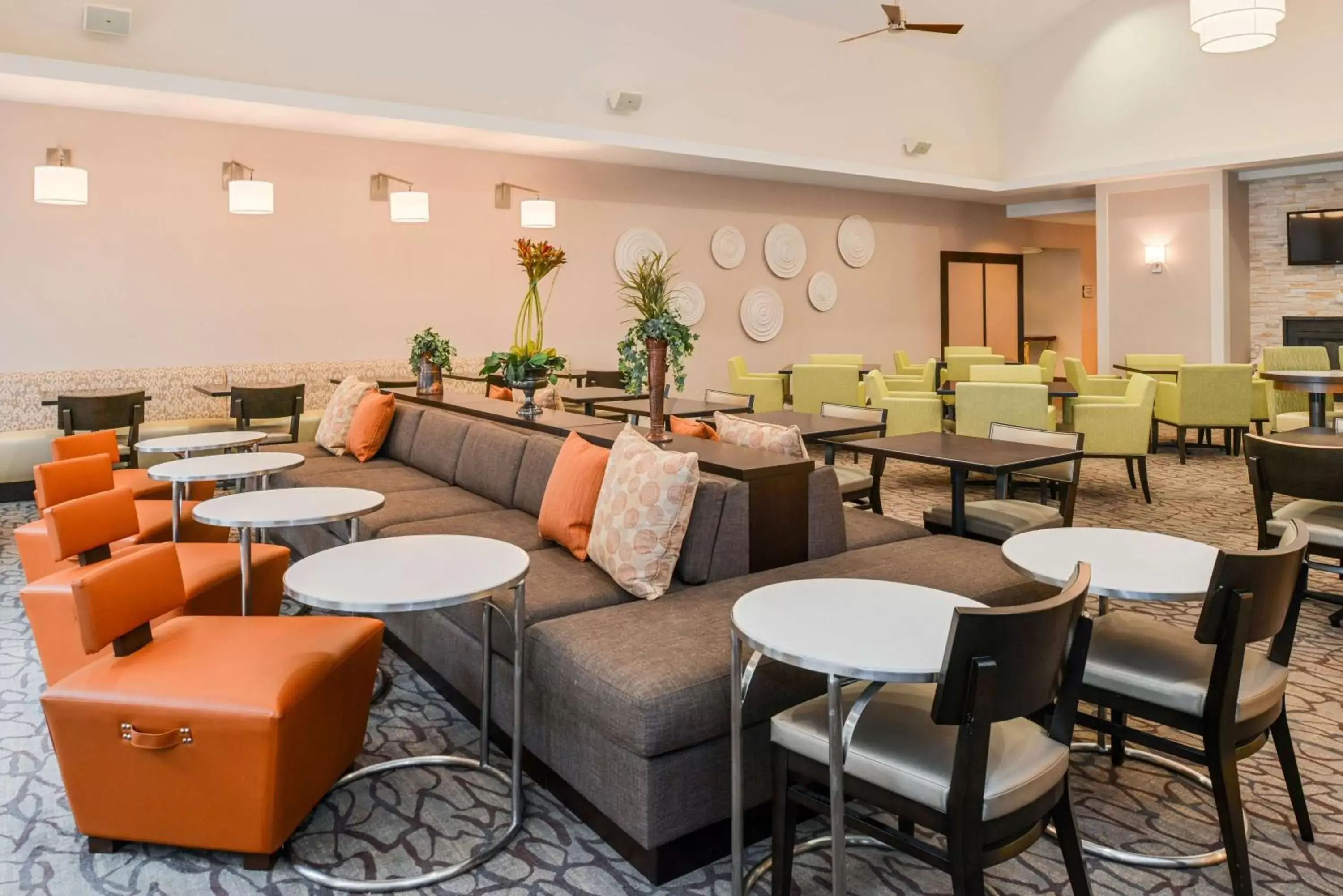Lobby or reception, Restaurant/Places to Eat in Homewood Suites by Hilton Fresno