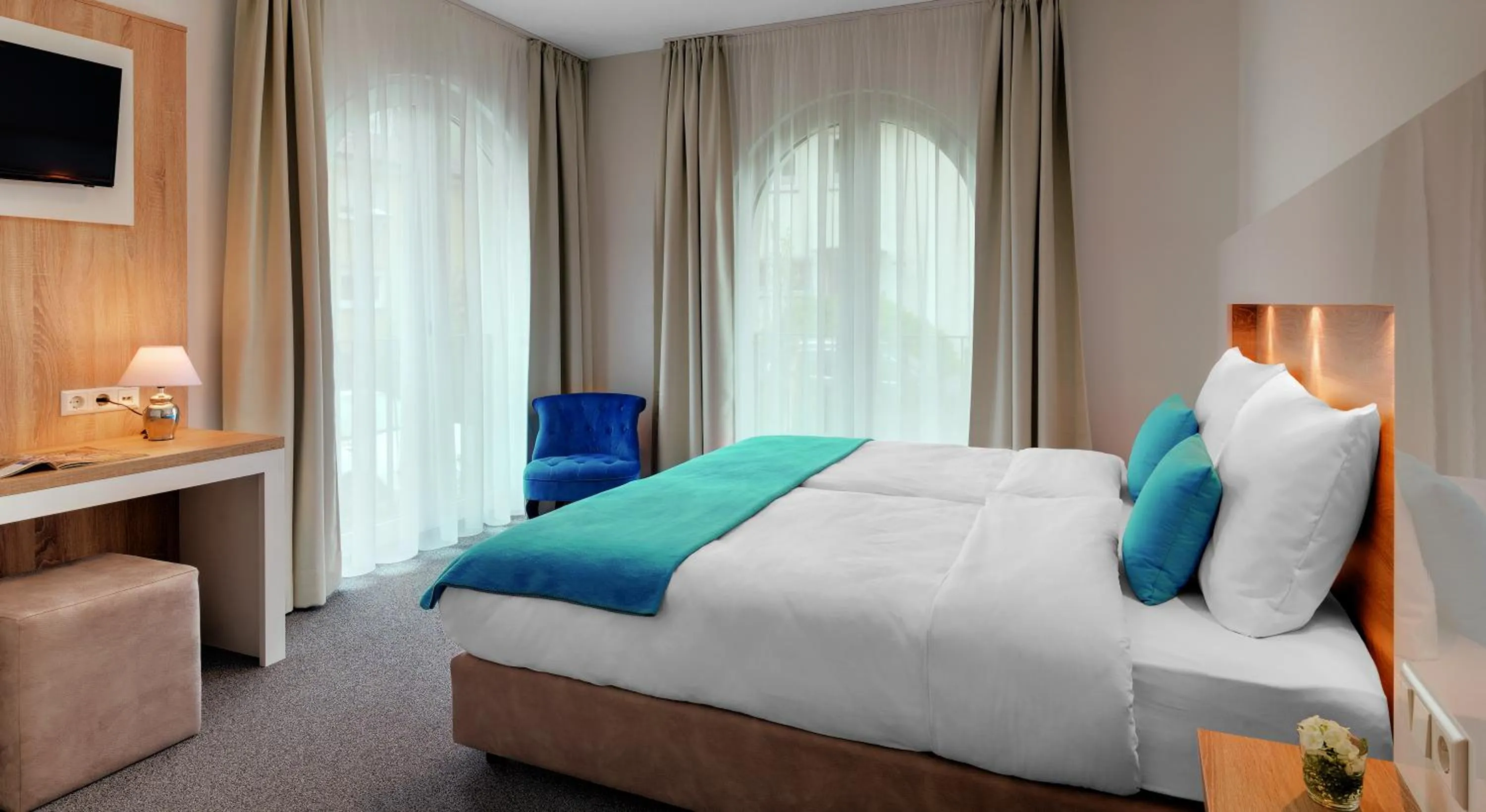 Photo of the whole room, Bed in Hotel und Pension Seereich