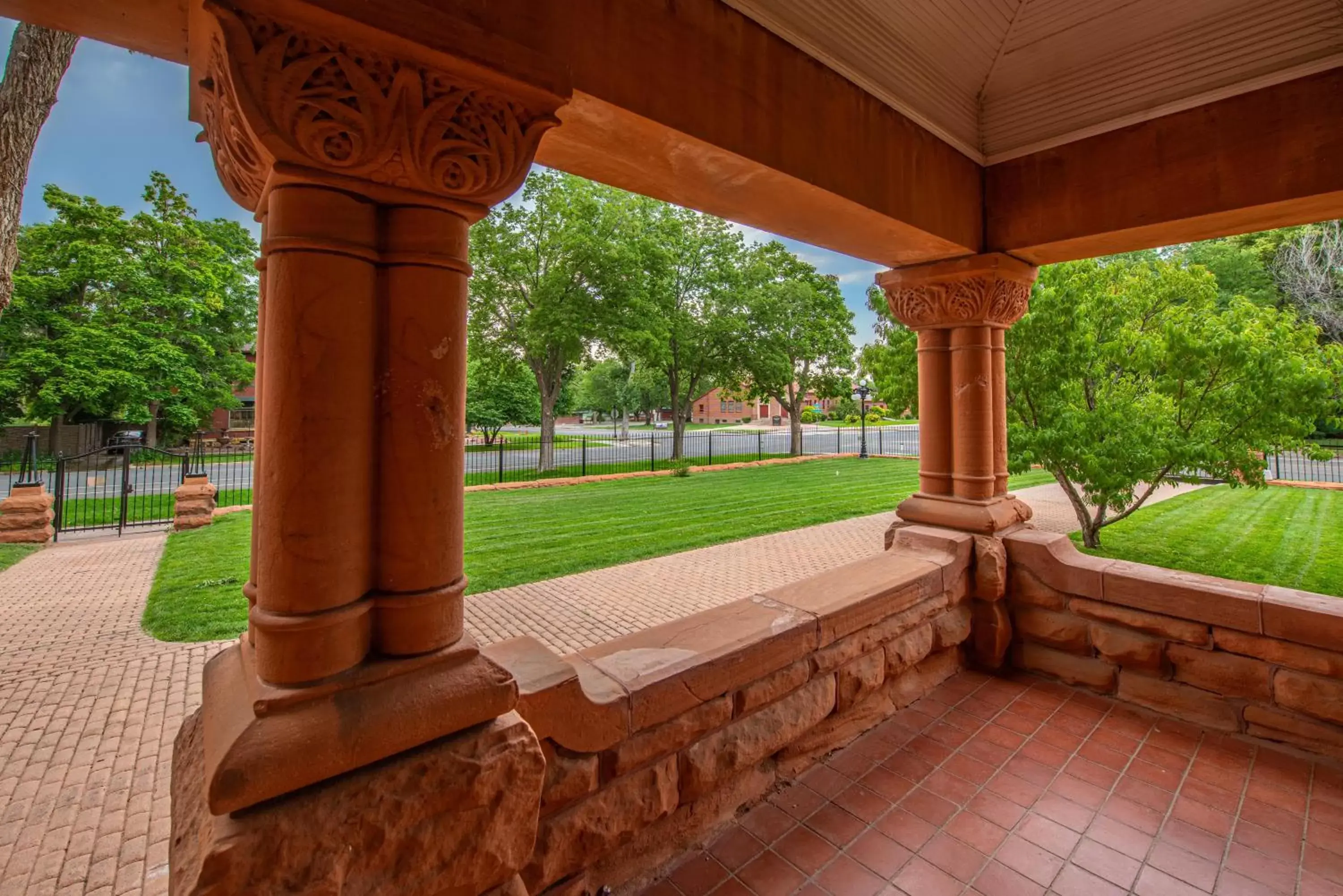 Patio, Swimming Pool in Orman Mansion - Pueblo's Most Luxurious Stay!