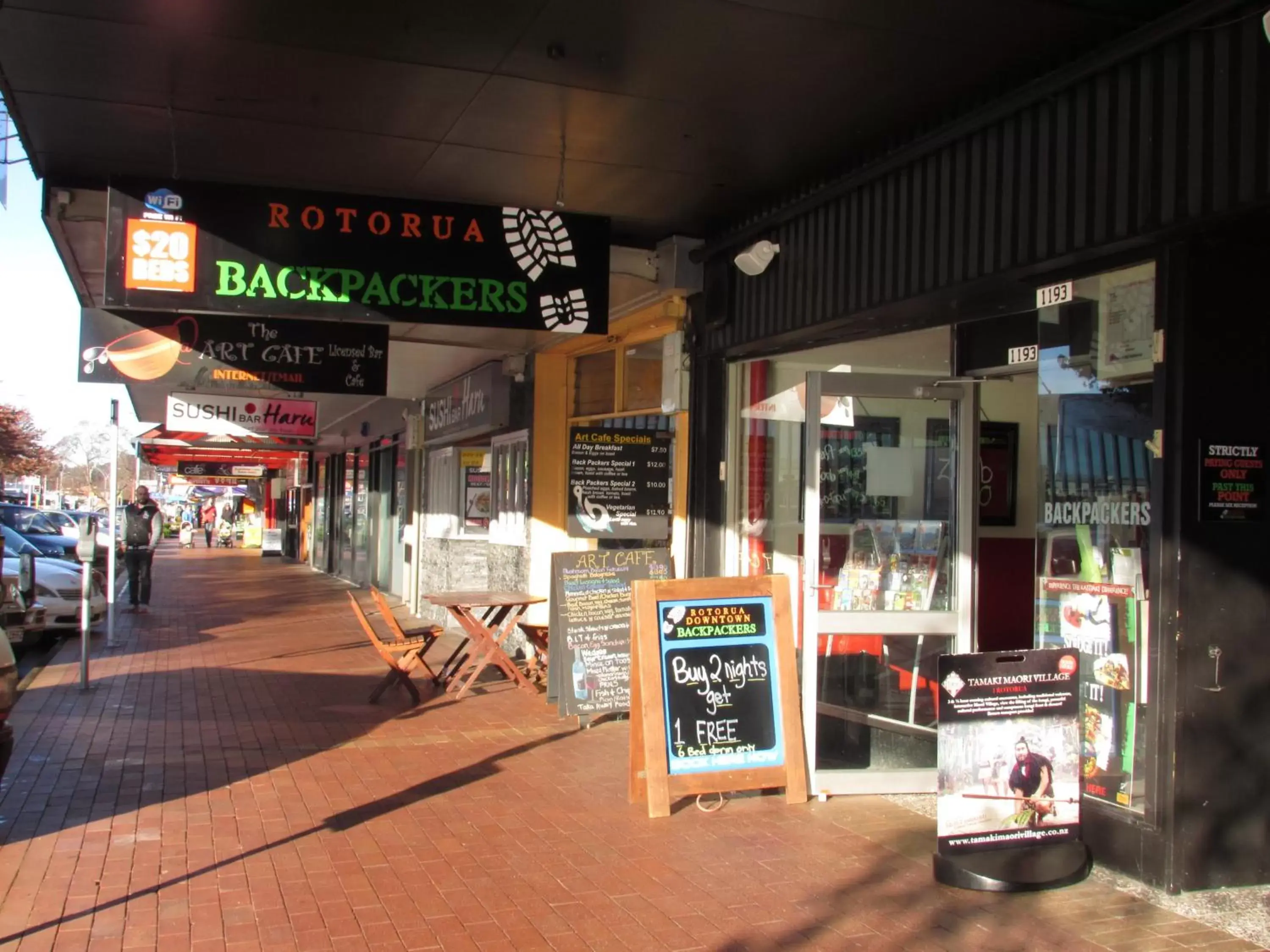 Facade/entrance in Rotorua Downtown Backpackers