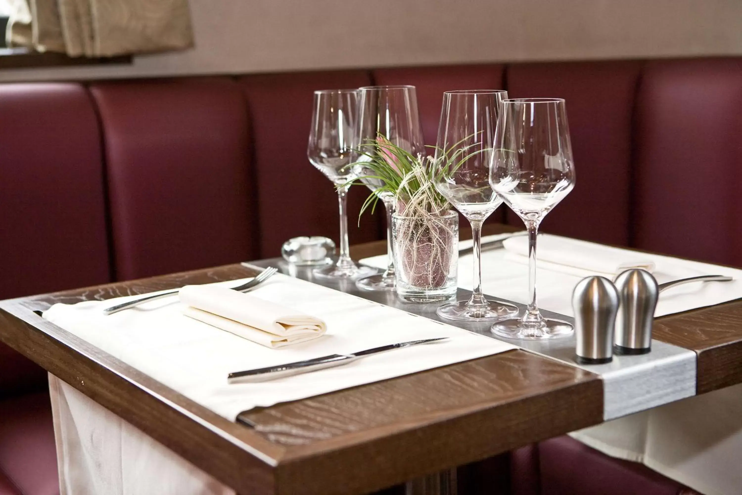 Restaurant/places to eat in Best Western Plus Hotel des Francs Restaurant/places to eat in Best Western Plus Hotel des Francs