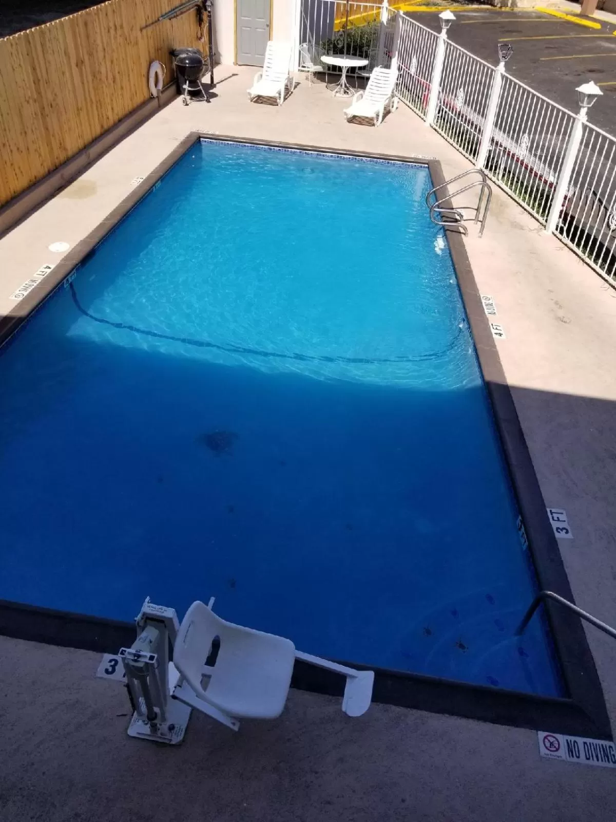 Swimming pool in Super 8 by Wyndham San Antonio Pearl District Downtown