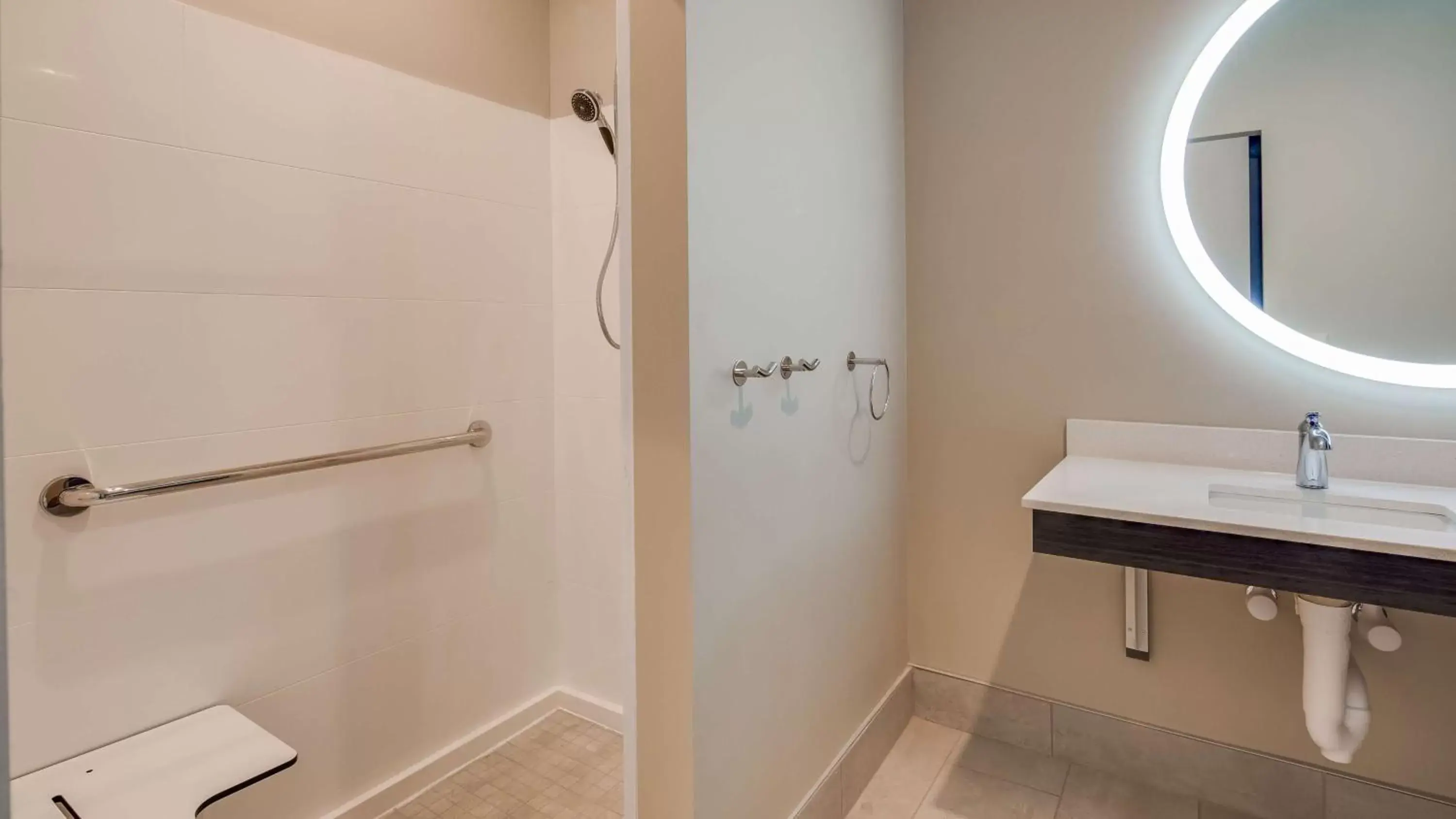 Bathroom in Best Western Plus Executive Residency Rigby's Water World Hotel