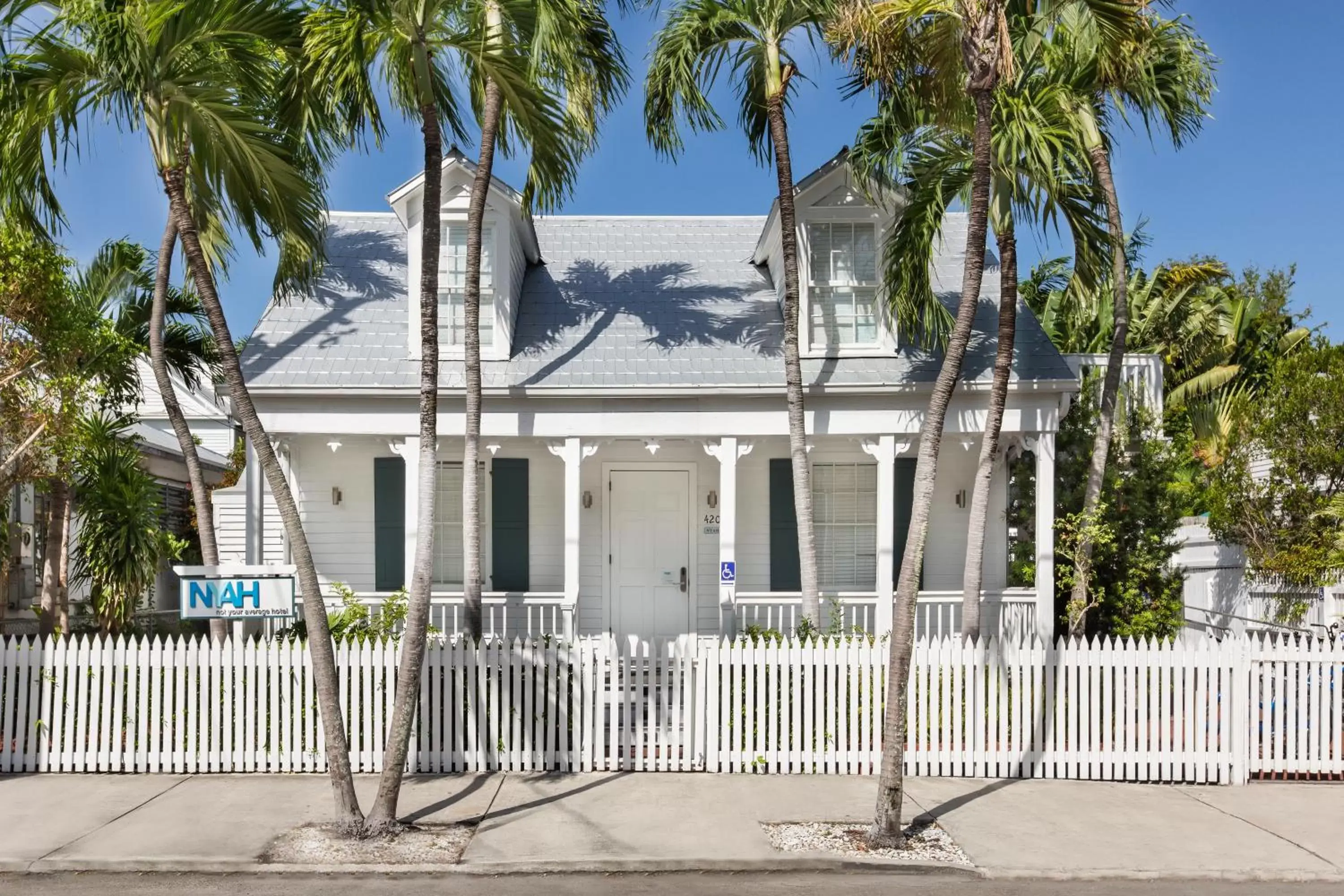 Facade/entrance in Nyah - Adult Exclusive Facade/entrance in Nyah - Adult Exclusive