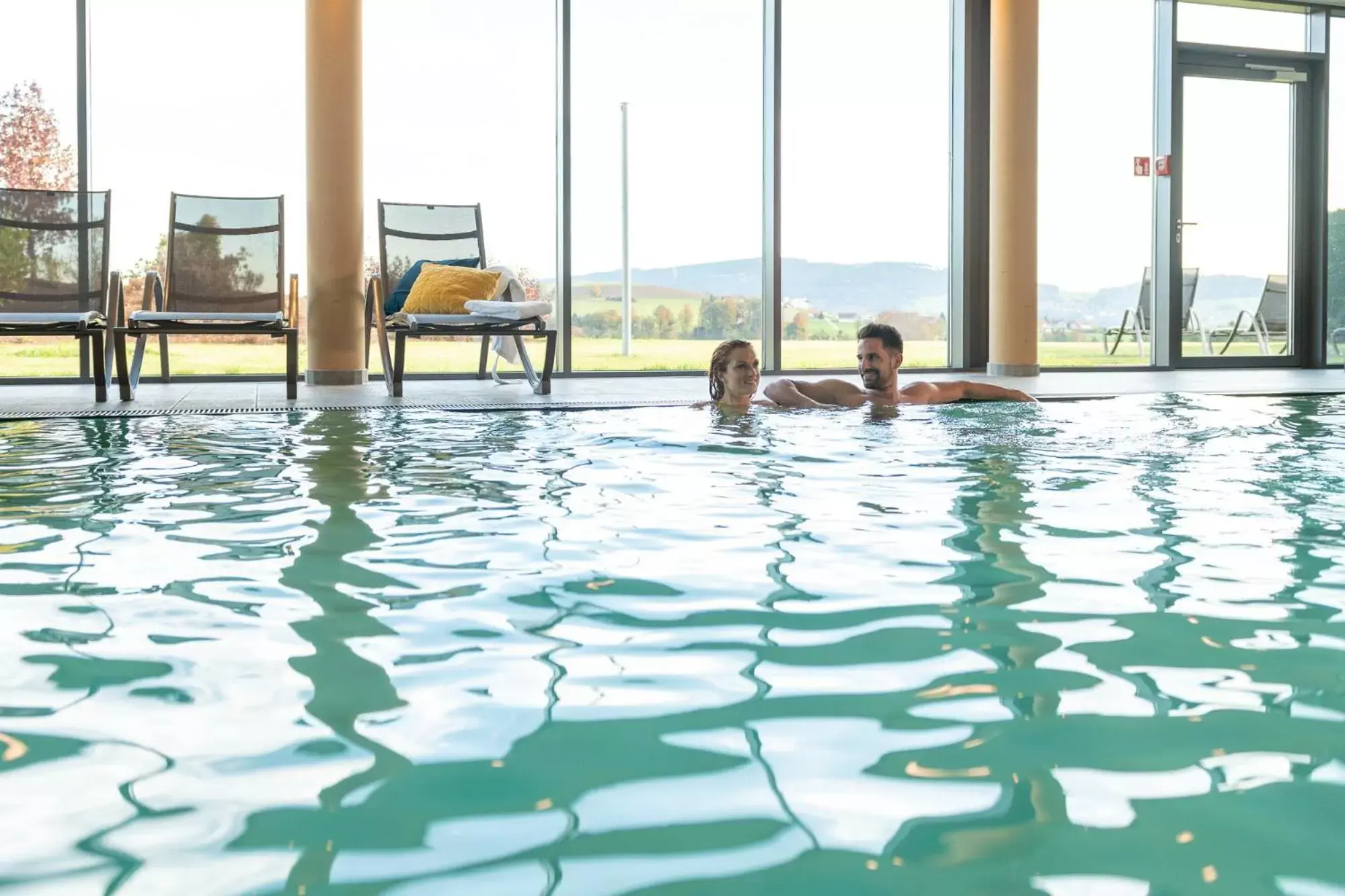 Swimming Pool in Landrefugium Obermüller Balancehotel