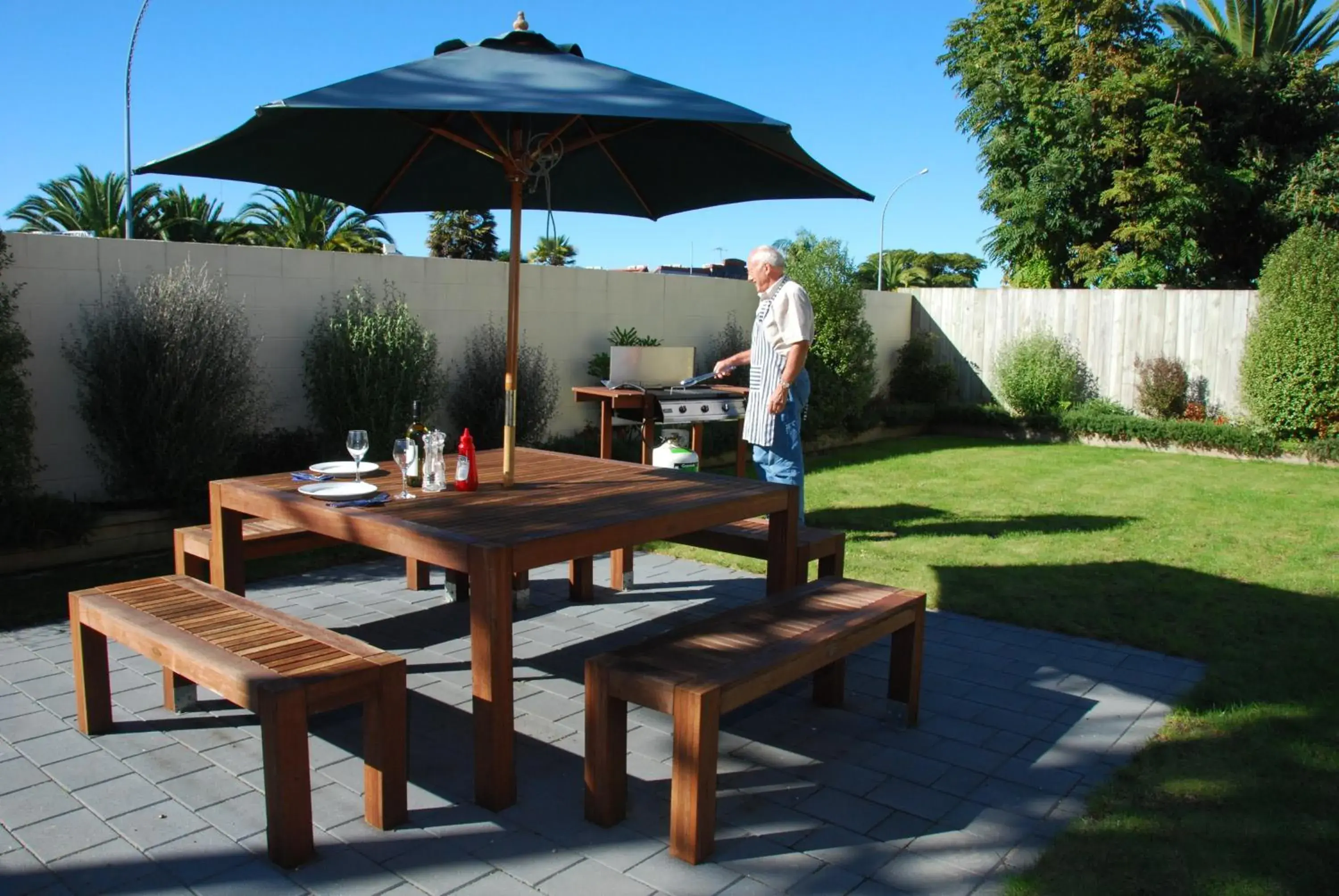 BBQ facilities in Bella Vista Motel Hamilton