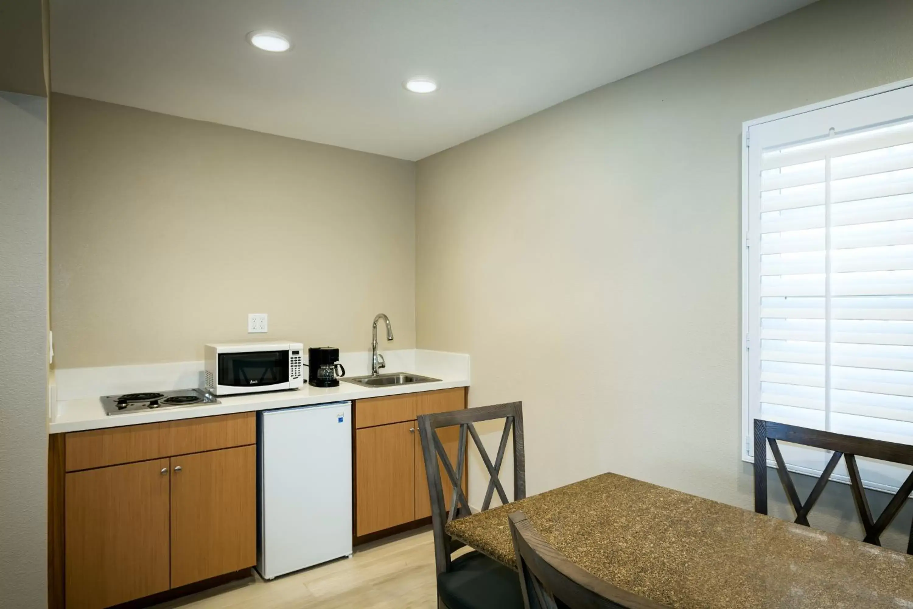 Kitchen or kitchenette, Kitchen/Kitchenette in Diamond Head Inn