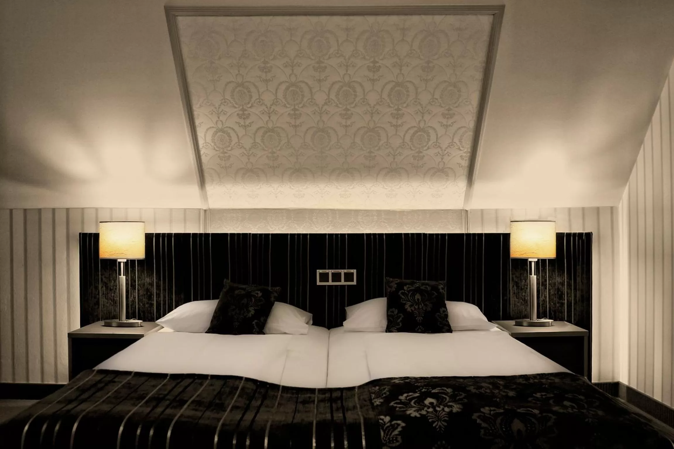 Photo of the whole room, Bed in Konsumhotel Dorotheenhof Weimar