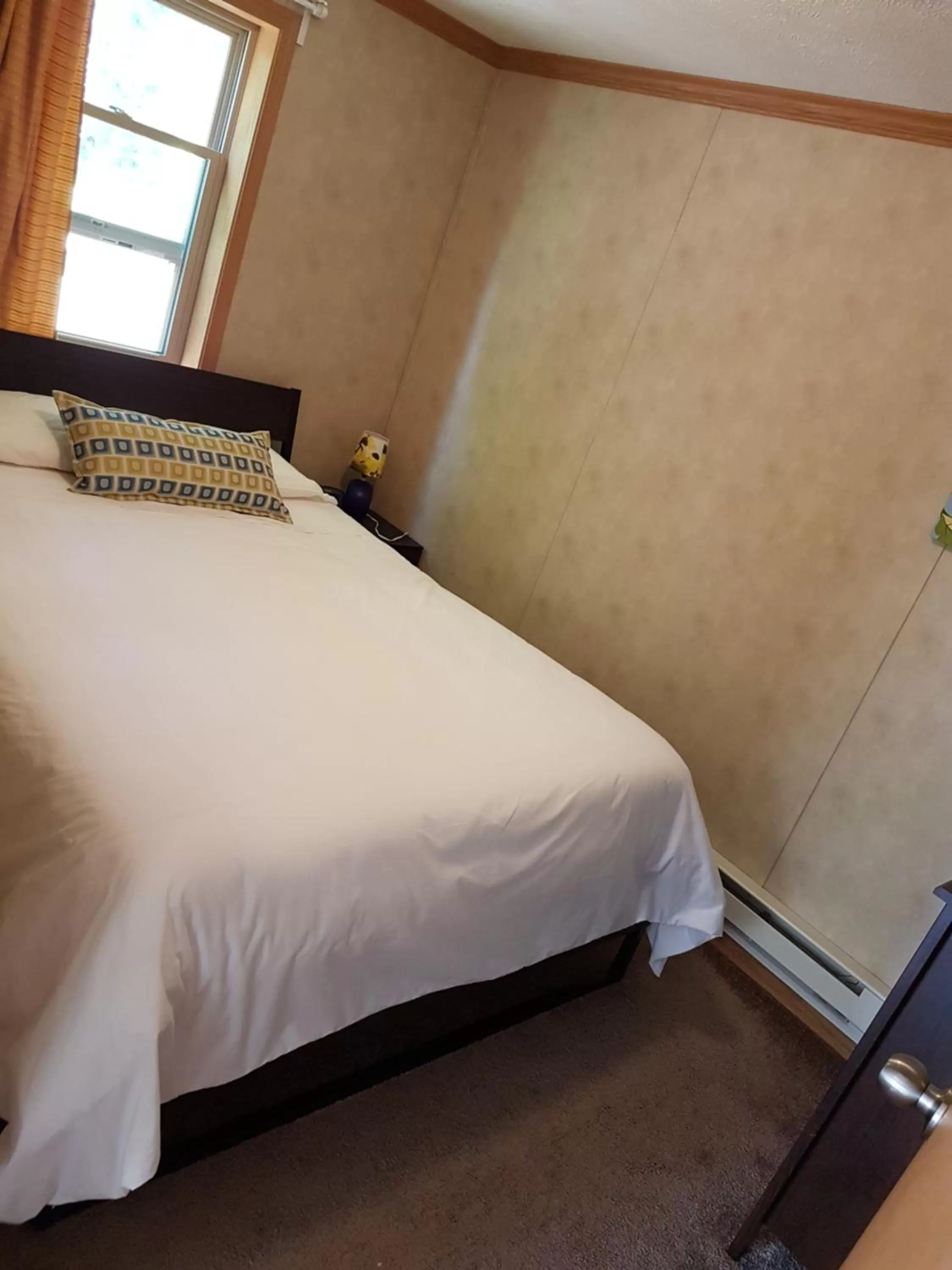 Parkway Cottage Resort and Trading Post