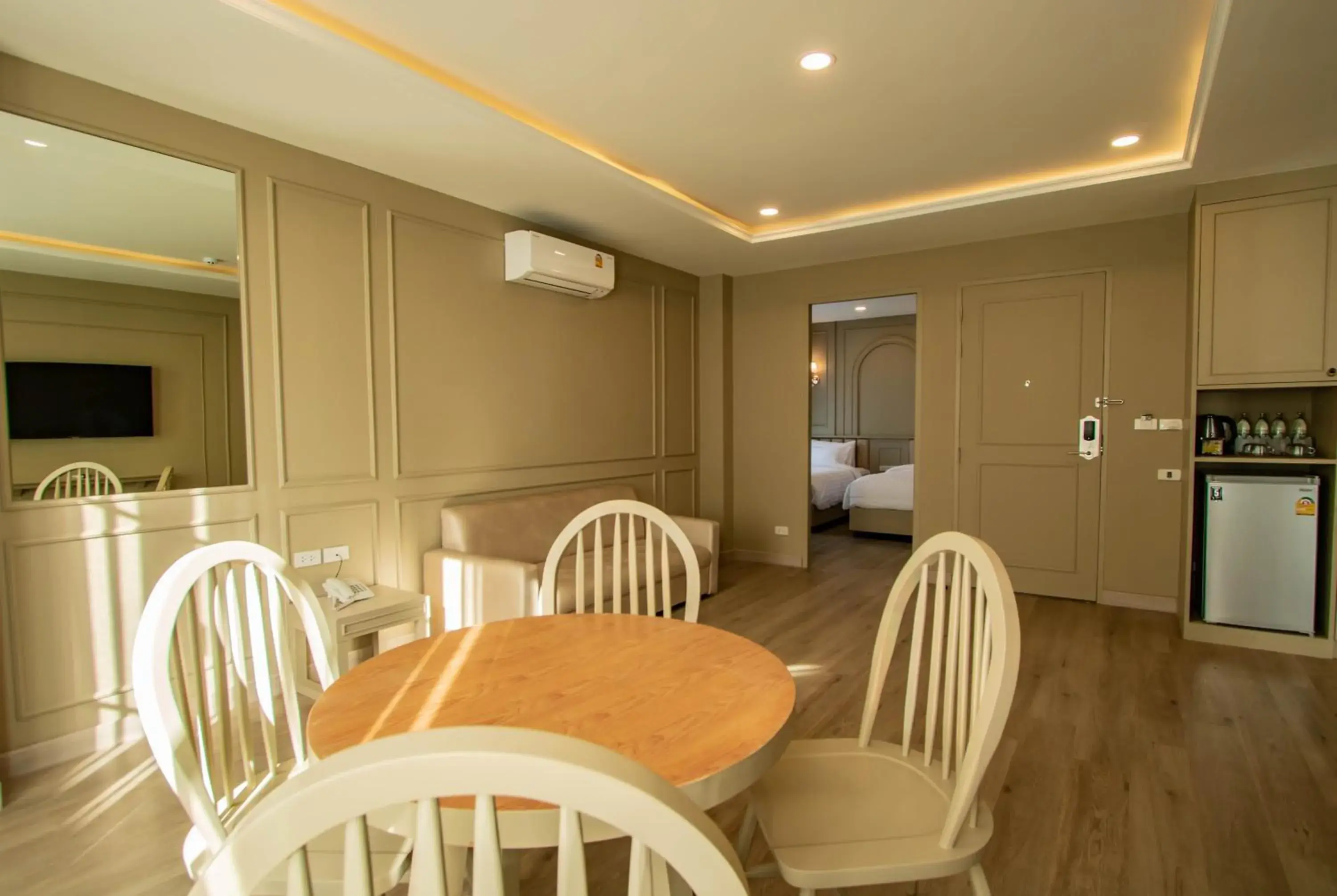 Seating area, Dining Area in Eurana Boutique Hotel