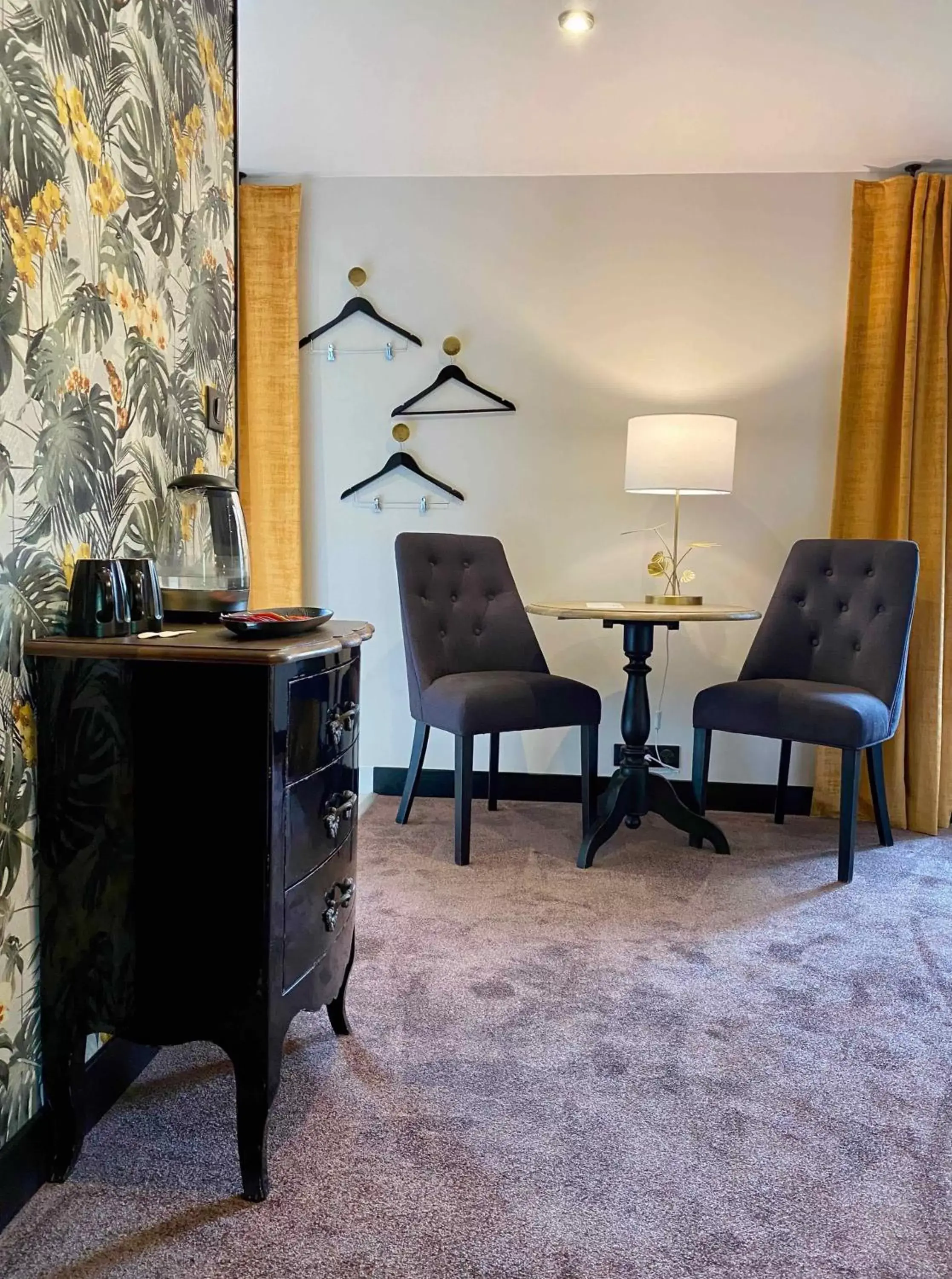 Bedroom, Seating Area in Le Moulin Fouret