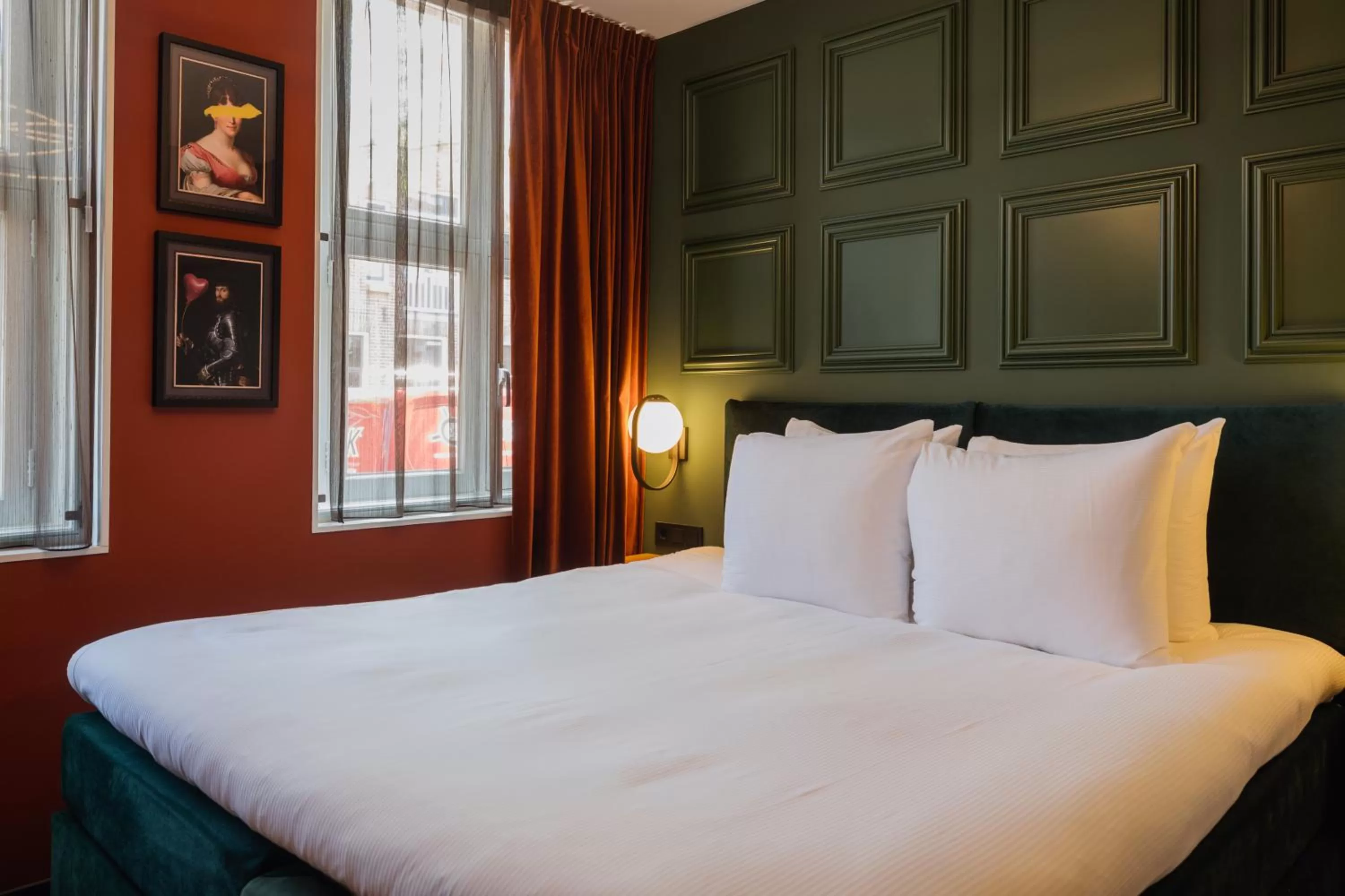 Bed in Hotel St Joris I Kloeg Collection