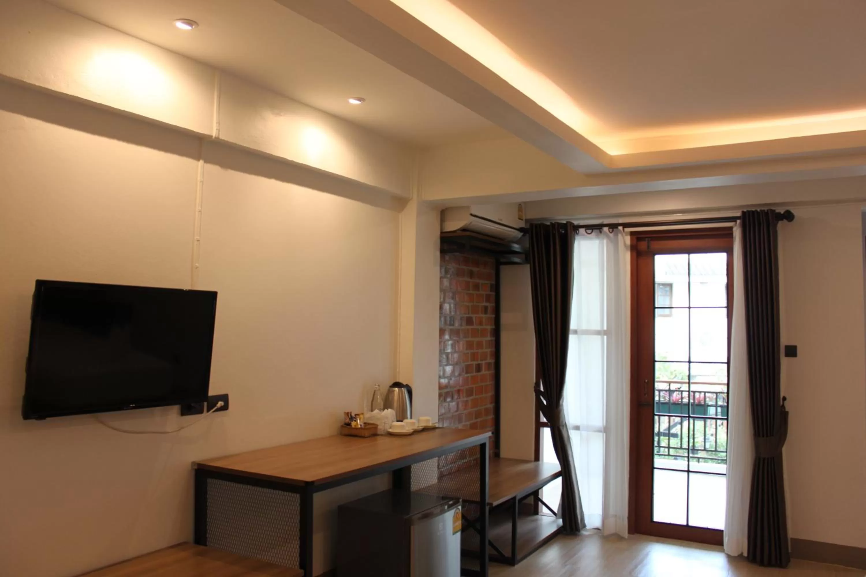 TV and multimedia in The Old City Wall Inn