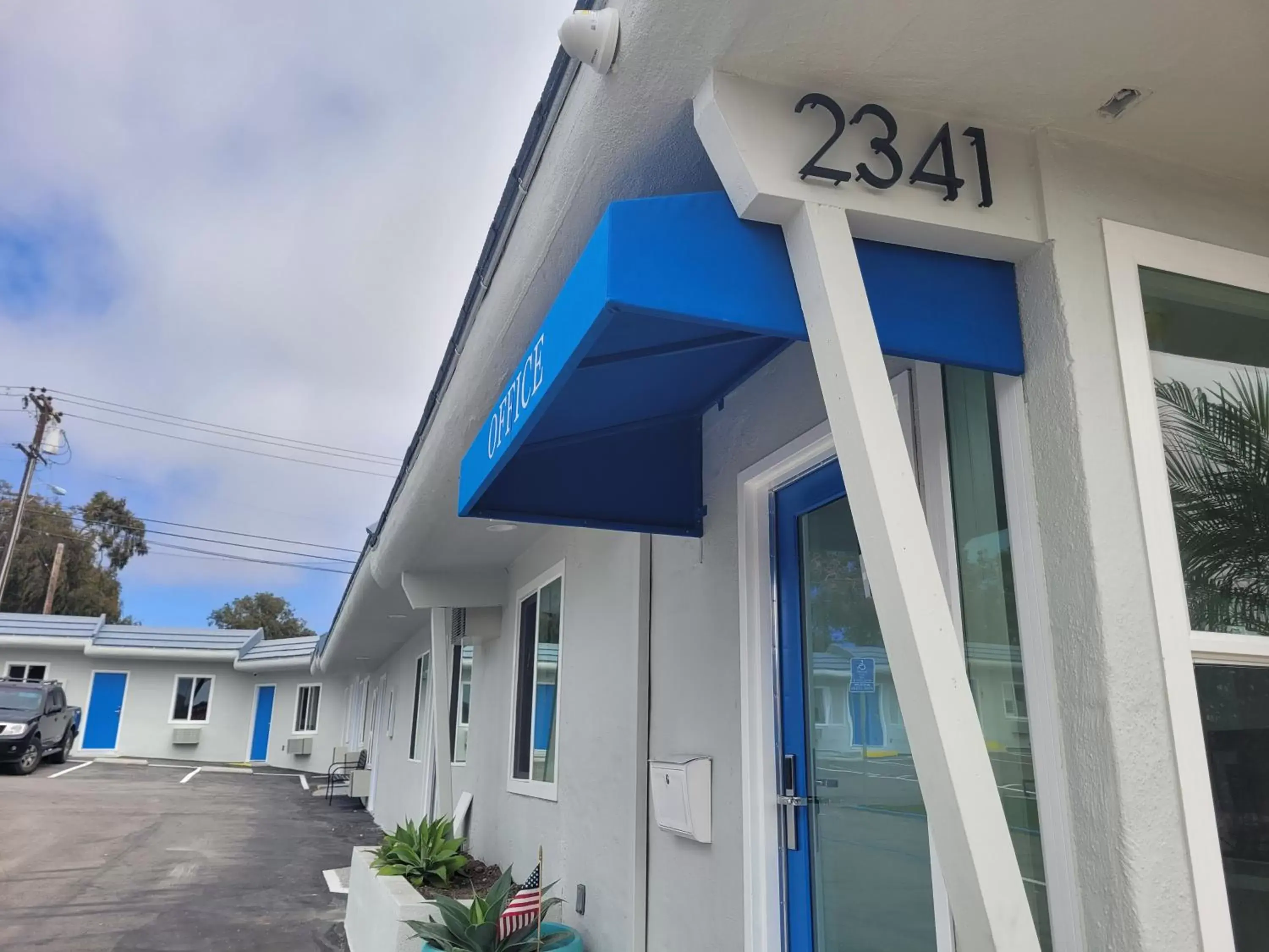 Property Building in Calafia Inn San Clemente Newly renovated