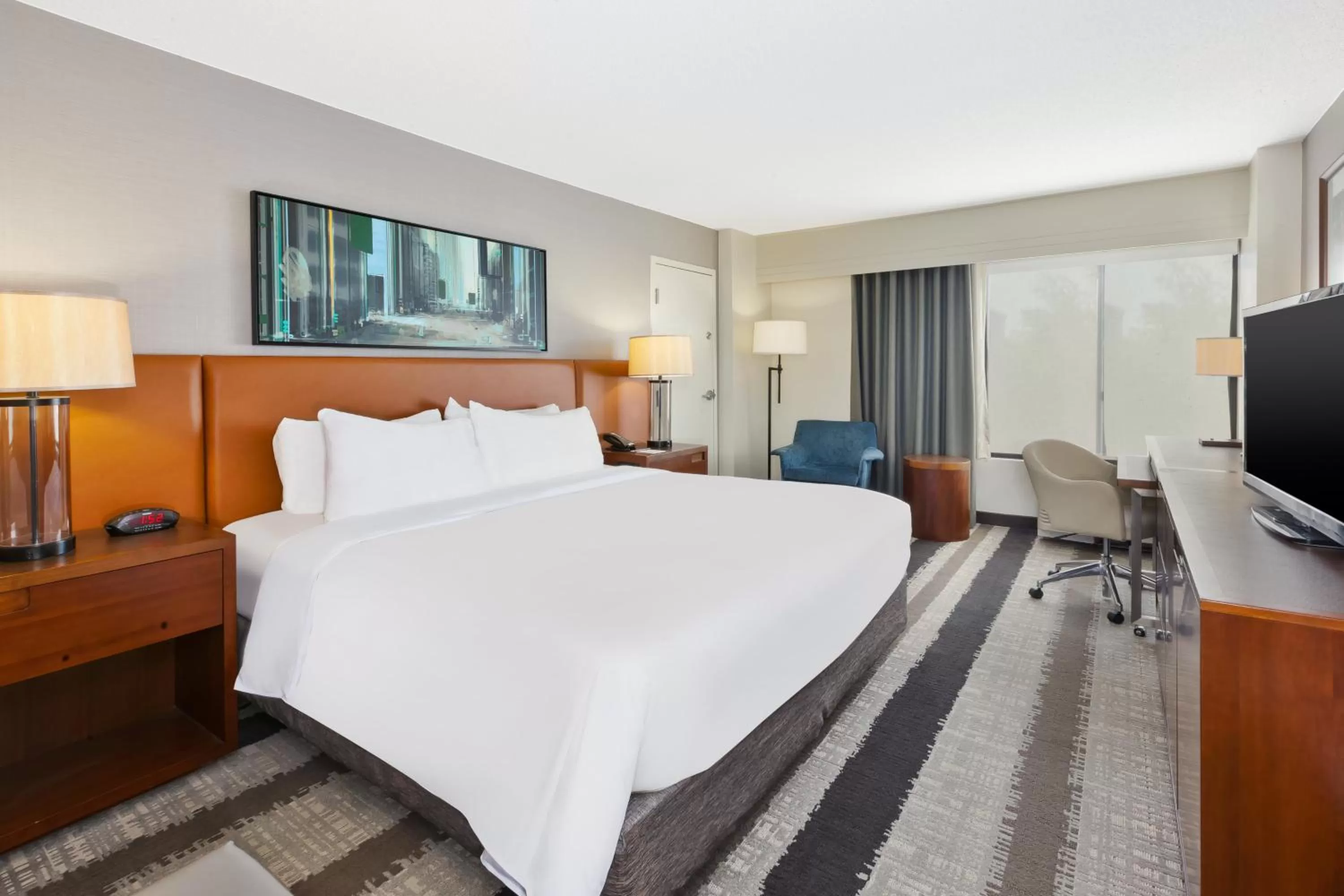 Photo of the whole room, Bed in Crowne Plaza Dulles Airport by IHG