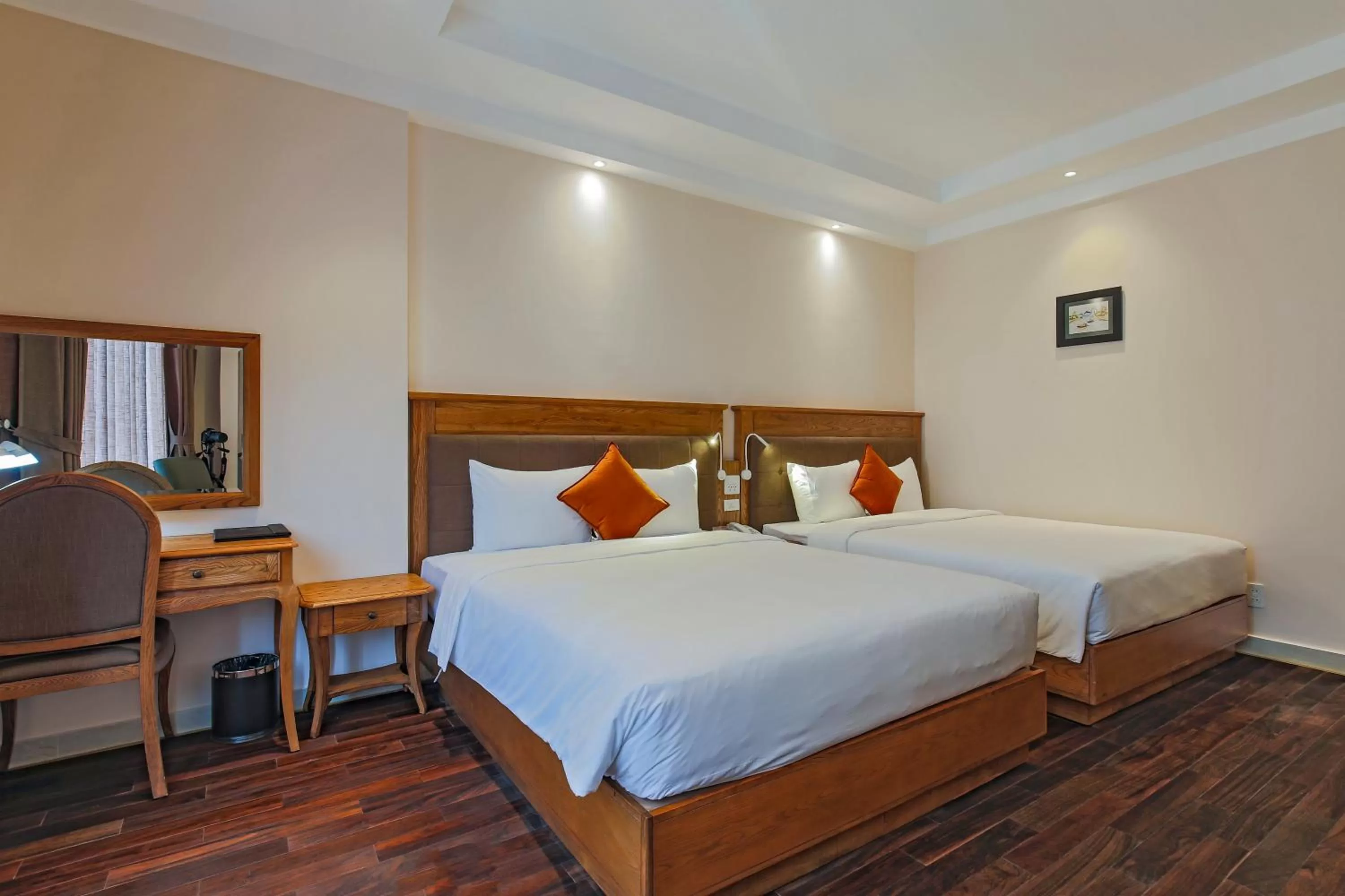 Photo of the whole room, Bed in Hoang Lan Hotel