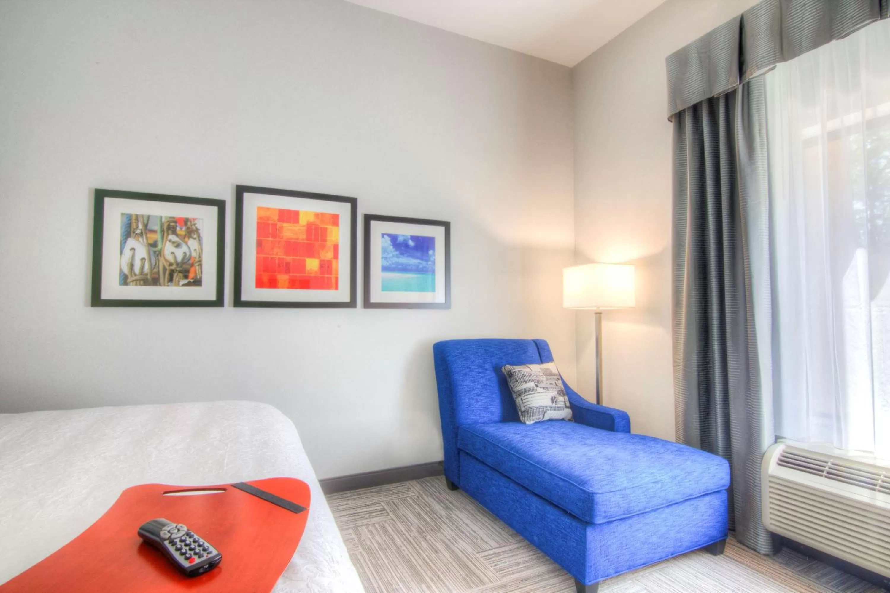 Bed in Hampton Inn Houston I-10 East, TX