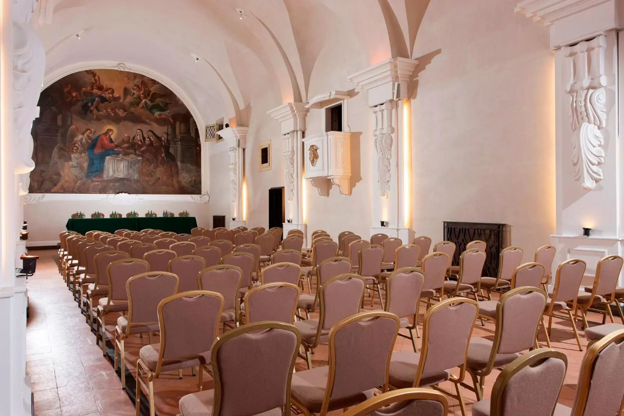 Meeting/conference room in San Francesco al Monte