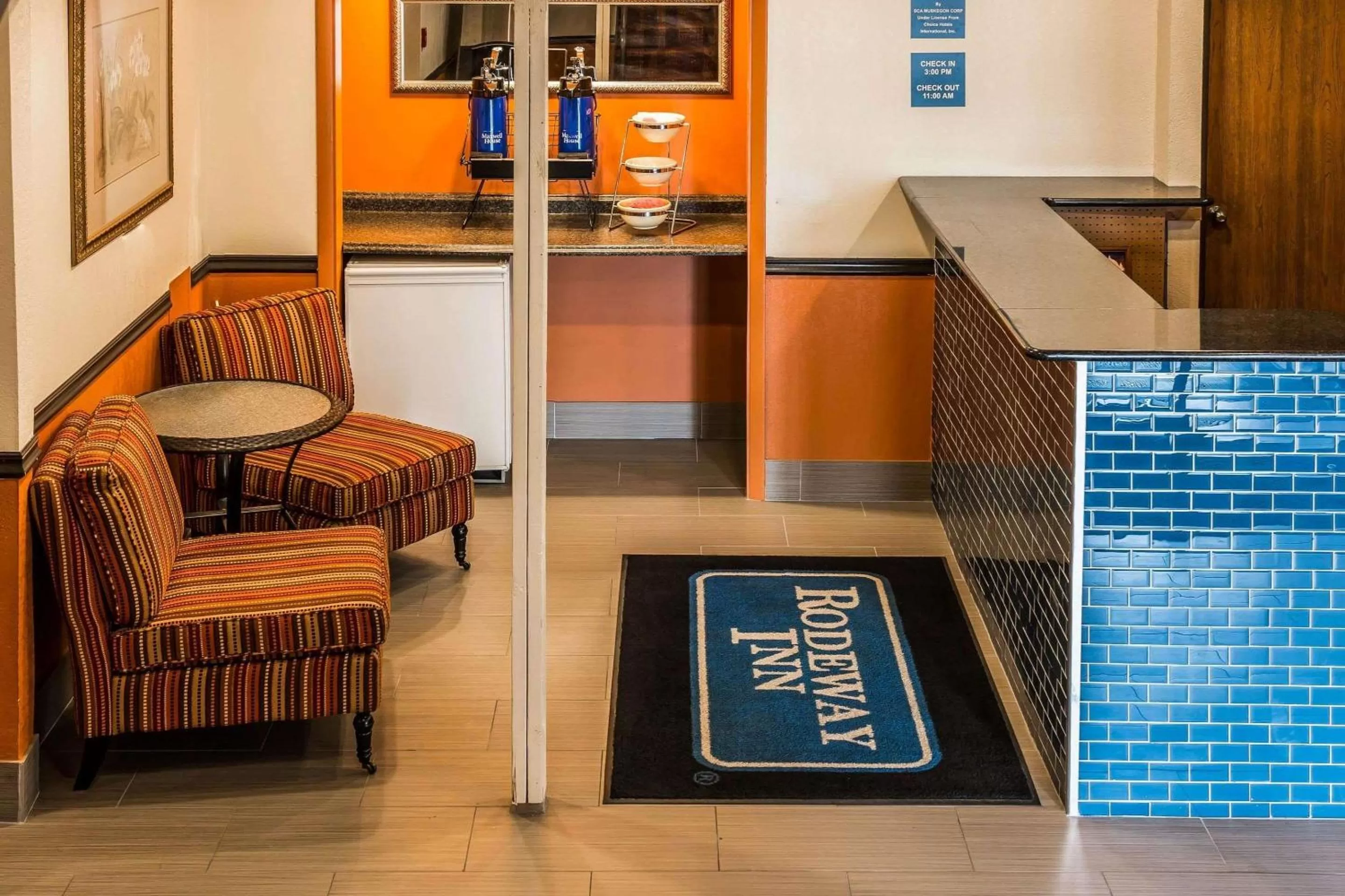 Lobby or reception in Rodeway Inn Muskegon Airport